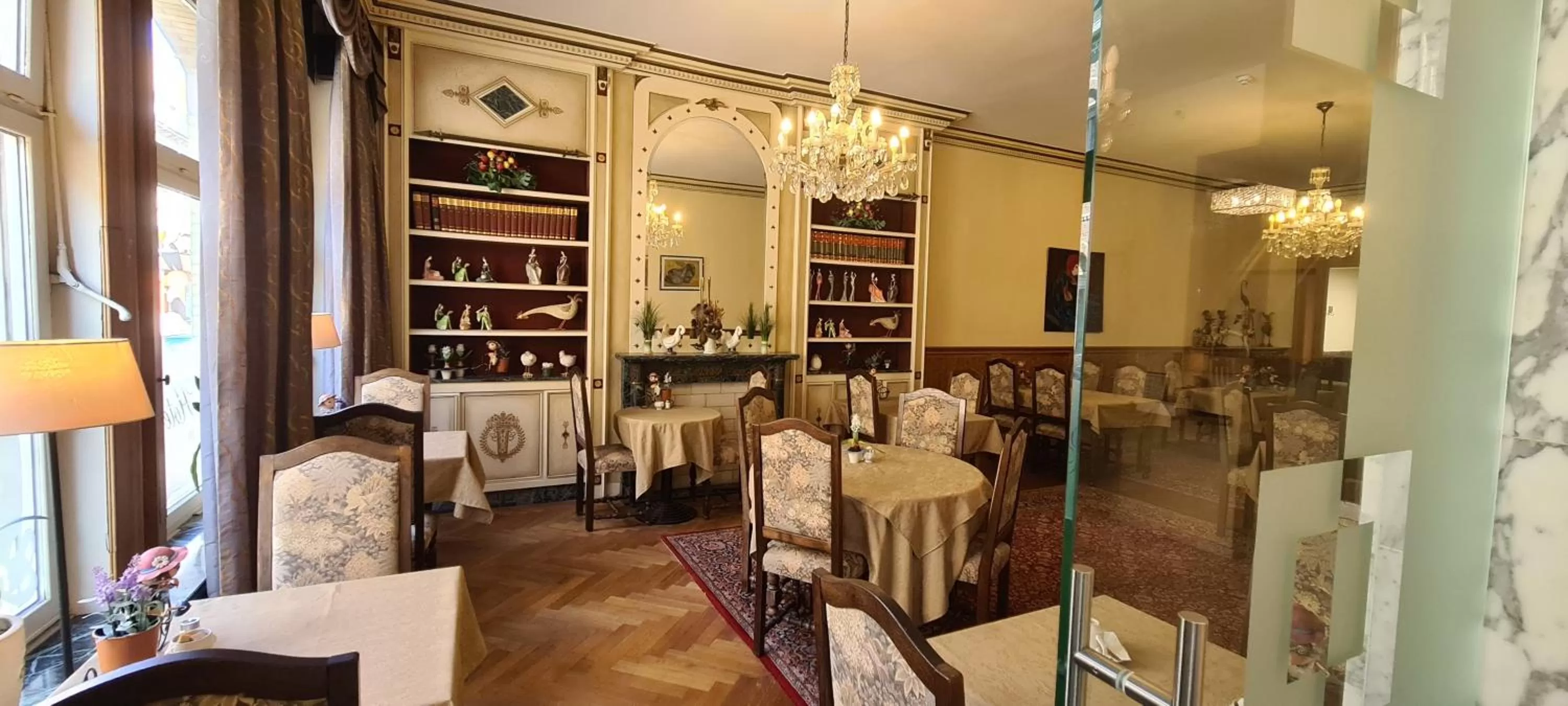 Lounge or bar, Restaurant/Places to Eat in Alliance Hotel Ieper Centrum