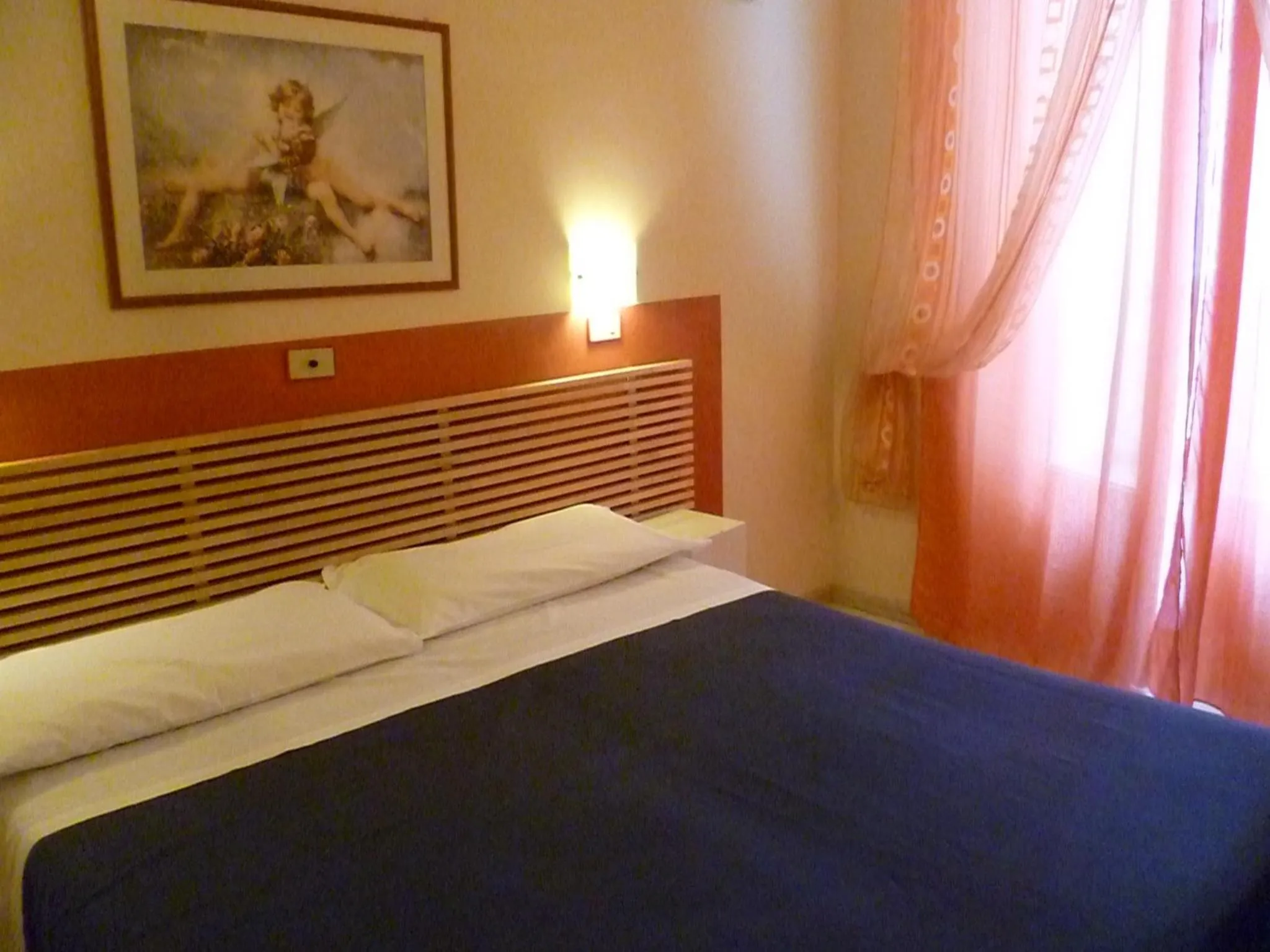 Bedroom, Bed in Hotel Pensione Romeo