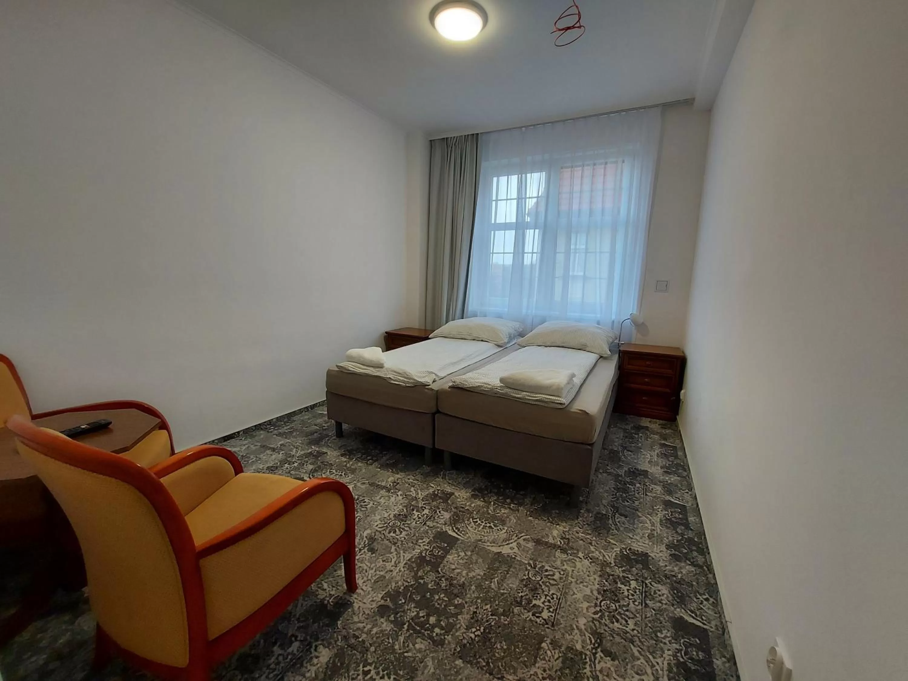 Photo of the whole room, Bed in Kamienica1924