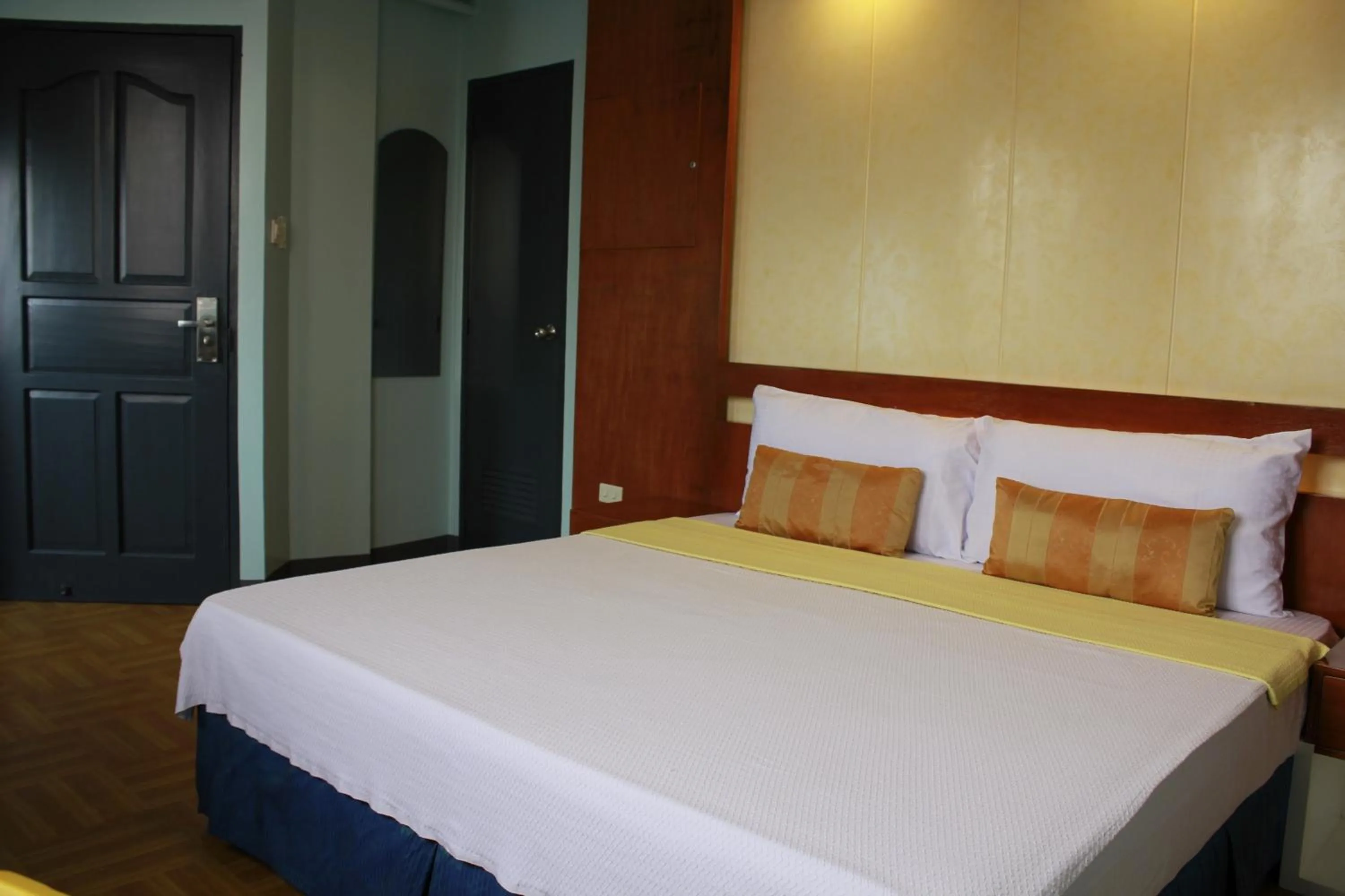 Bedroom in Leesons Residences