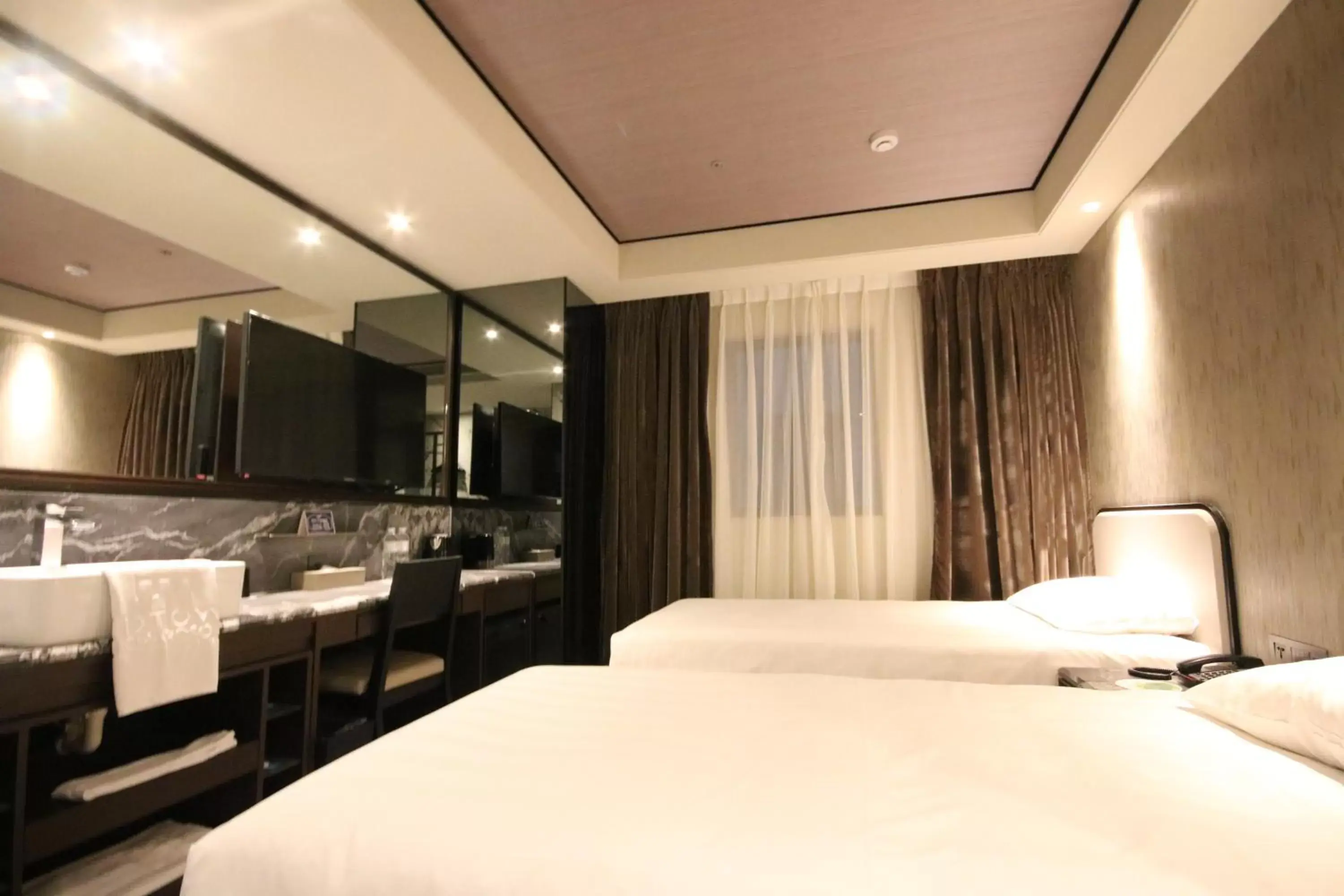 Twin Room - No Window in Hotel Midtown Richardson - Kaohsiung Bo'ai Twin Room - No Window in Hotel Midtown Richardson - Kaohsiung Bo'ai