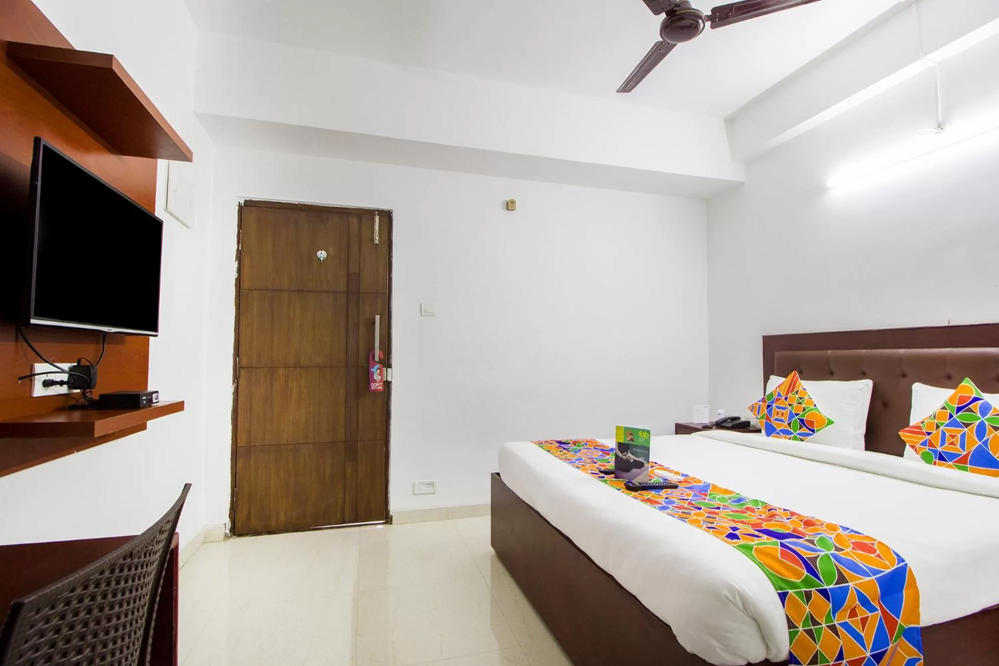 Bed in FabHotel Limestone Suites -750M from Yashoda Hospitals, Somajiguda