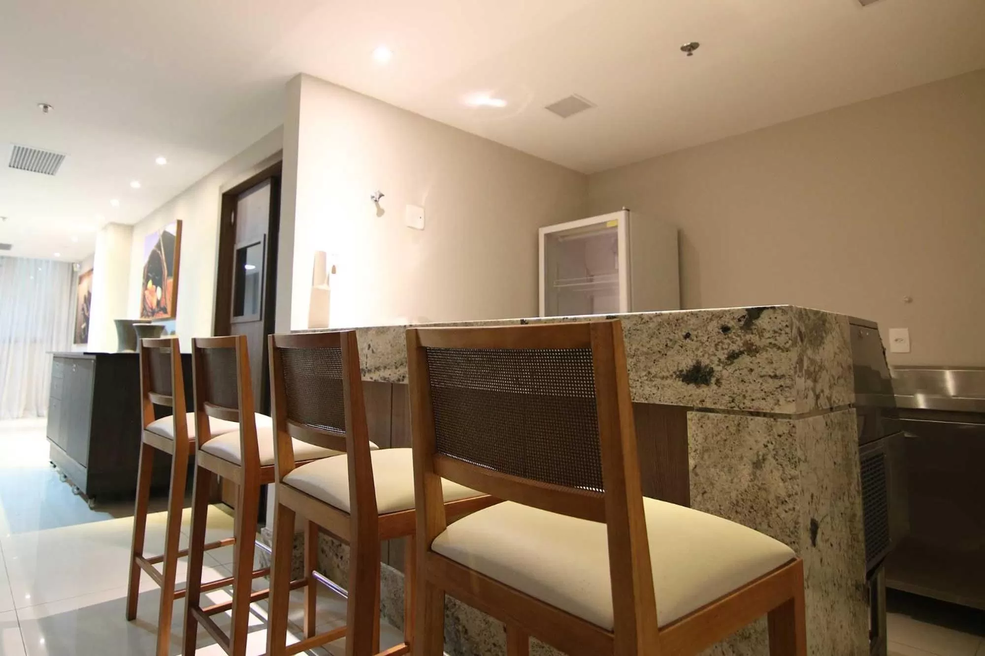 Dining area in Samba Linhares