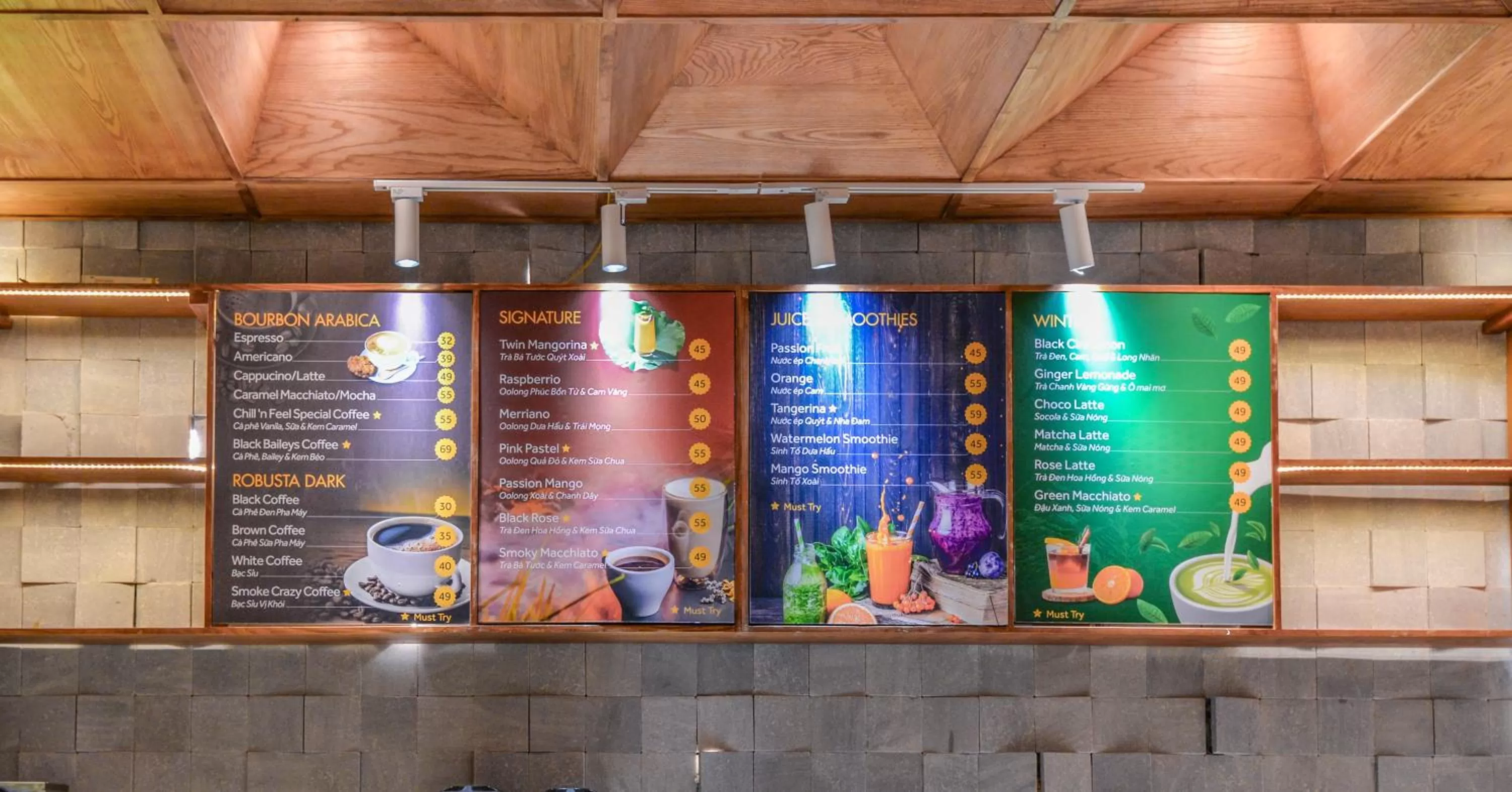 Lounge or bar in 22Land Hotel & Residence