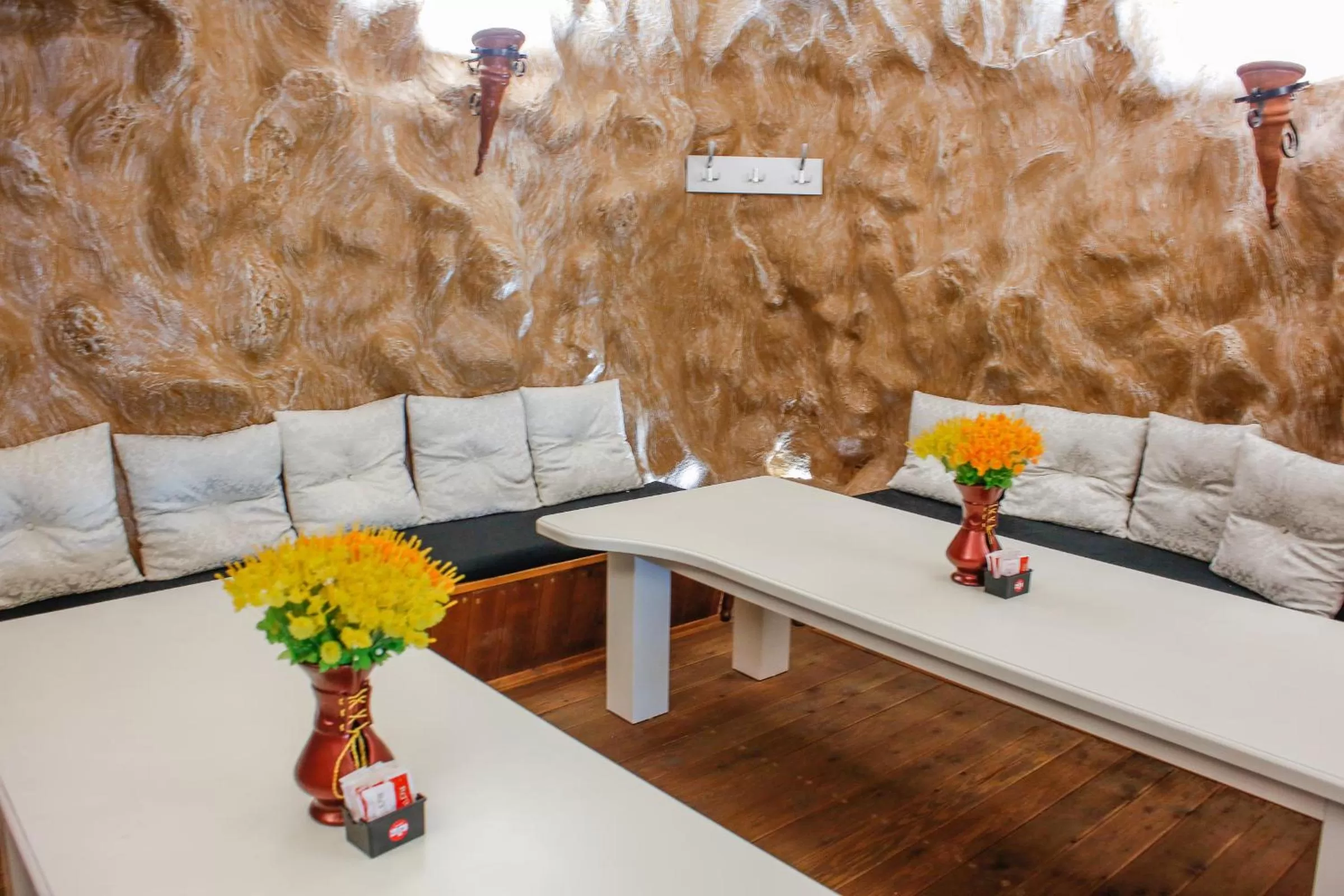 Lounge or bar, Seating Area in Hotel Shpella