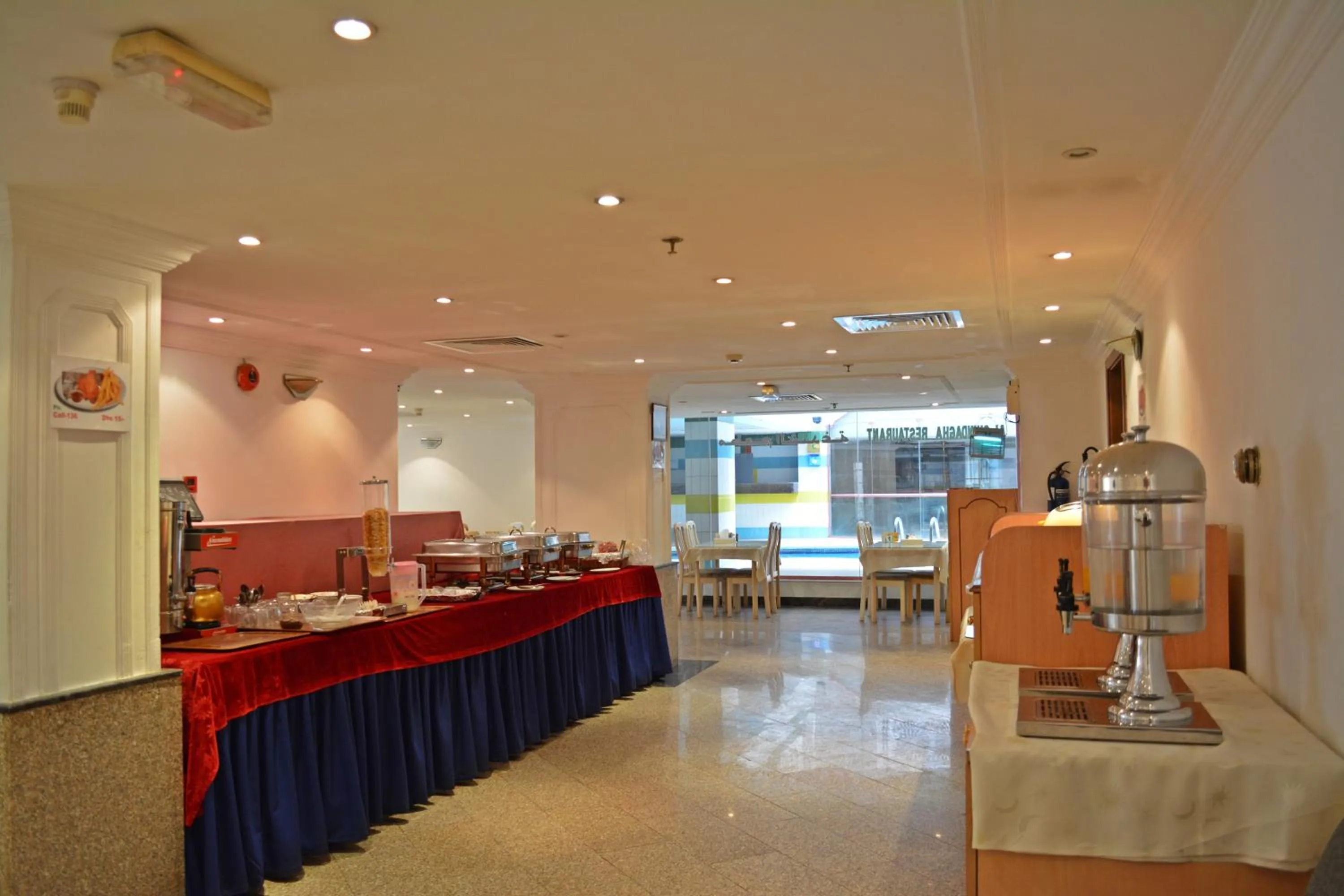 Restaurant/places to eat in Queens Hotel Next Sabkha Bus Station