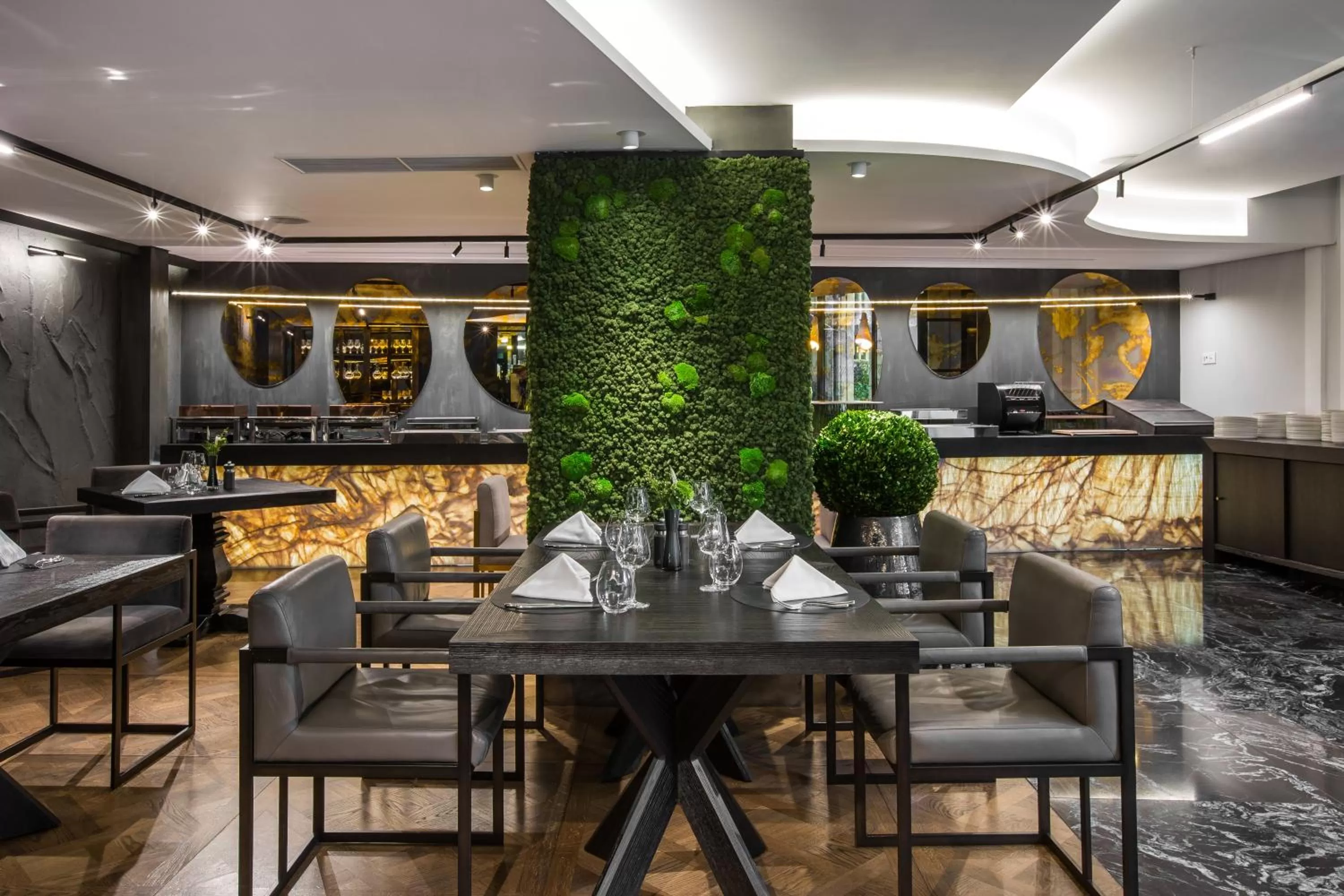 Restaurant/places to eat in Hotel Pacai, Vilnius, a Member of Design Hotels