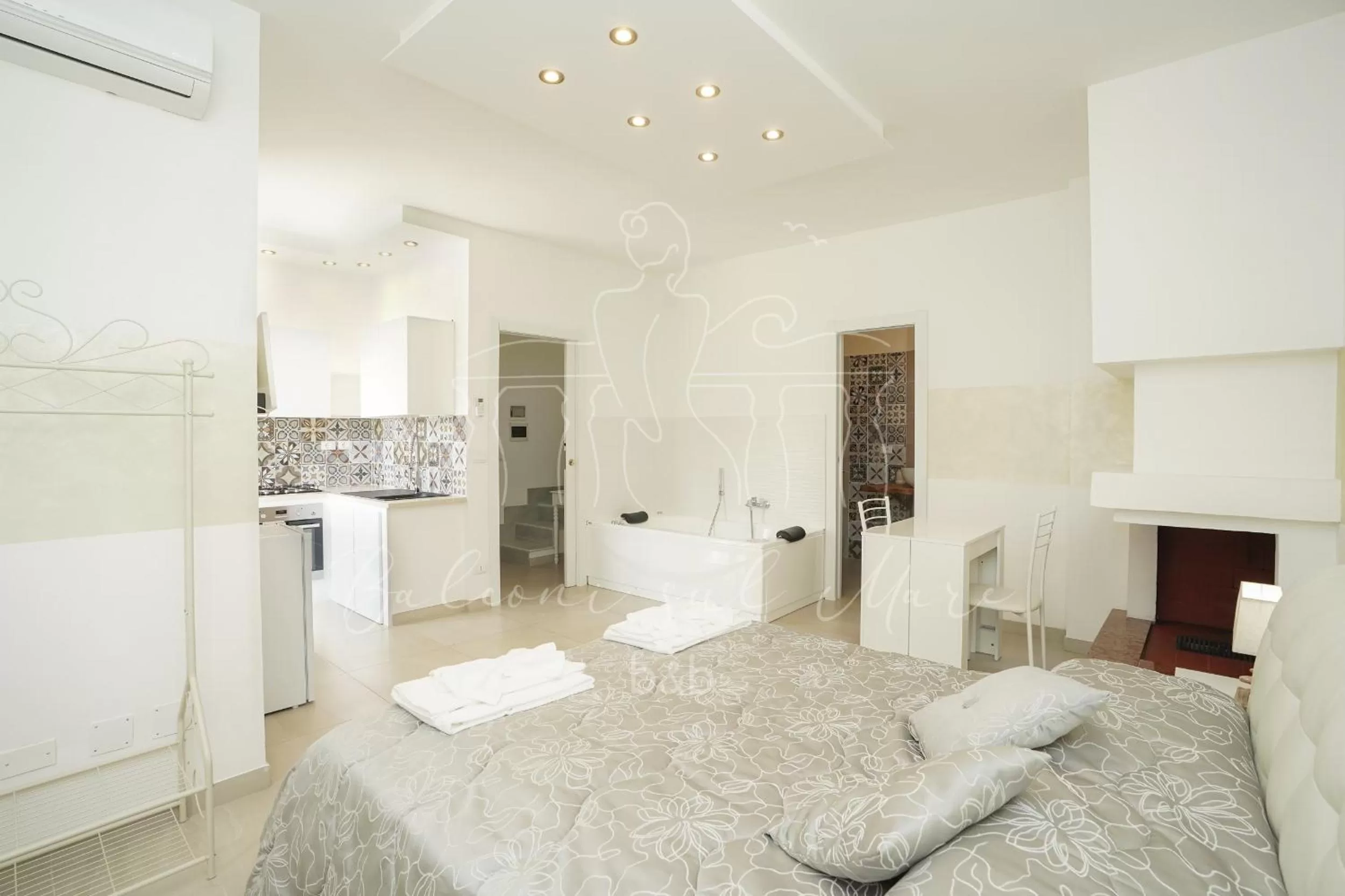 Kitchen or kitchenette, Bed in Balconi sul mare