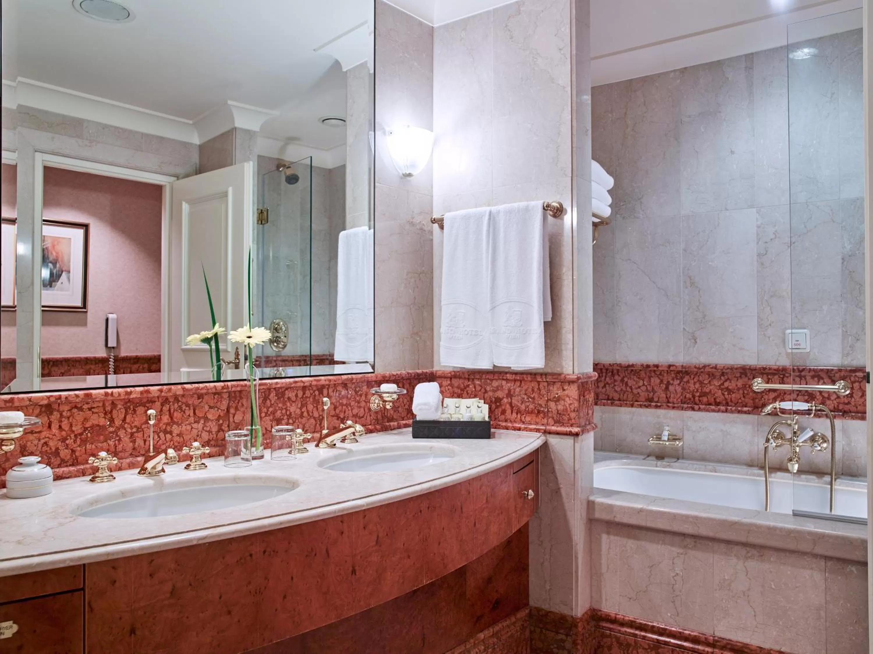 Bathroom in Grand Hotel Wien