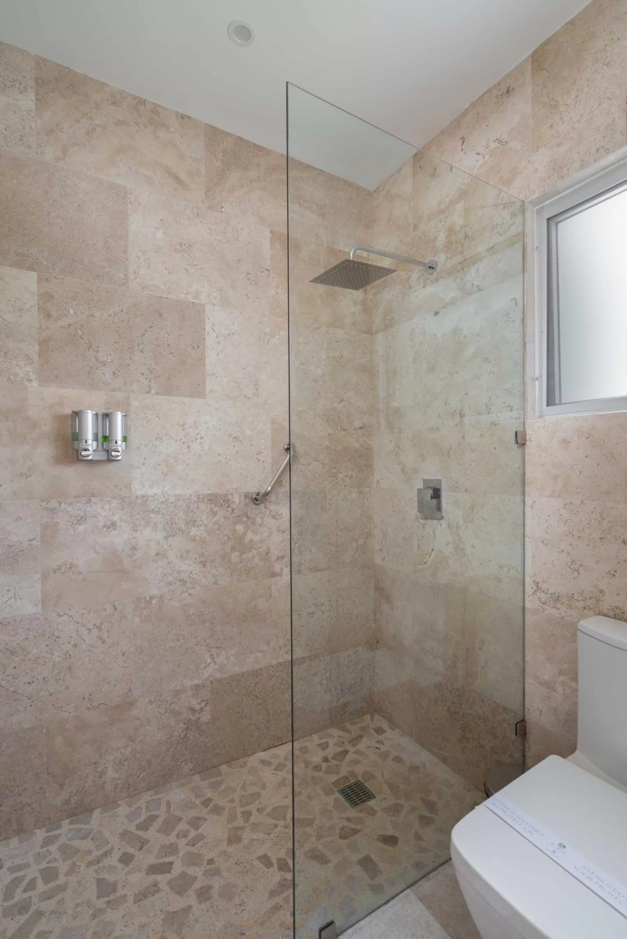 Shower in Valhalla Residences by Biwa