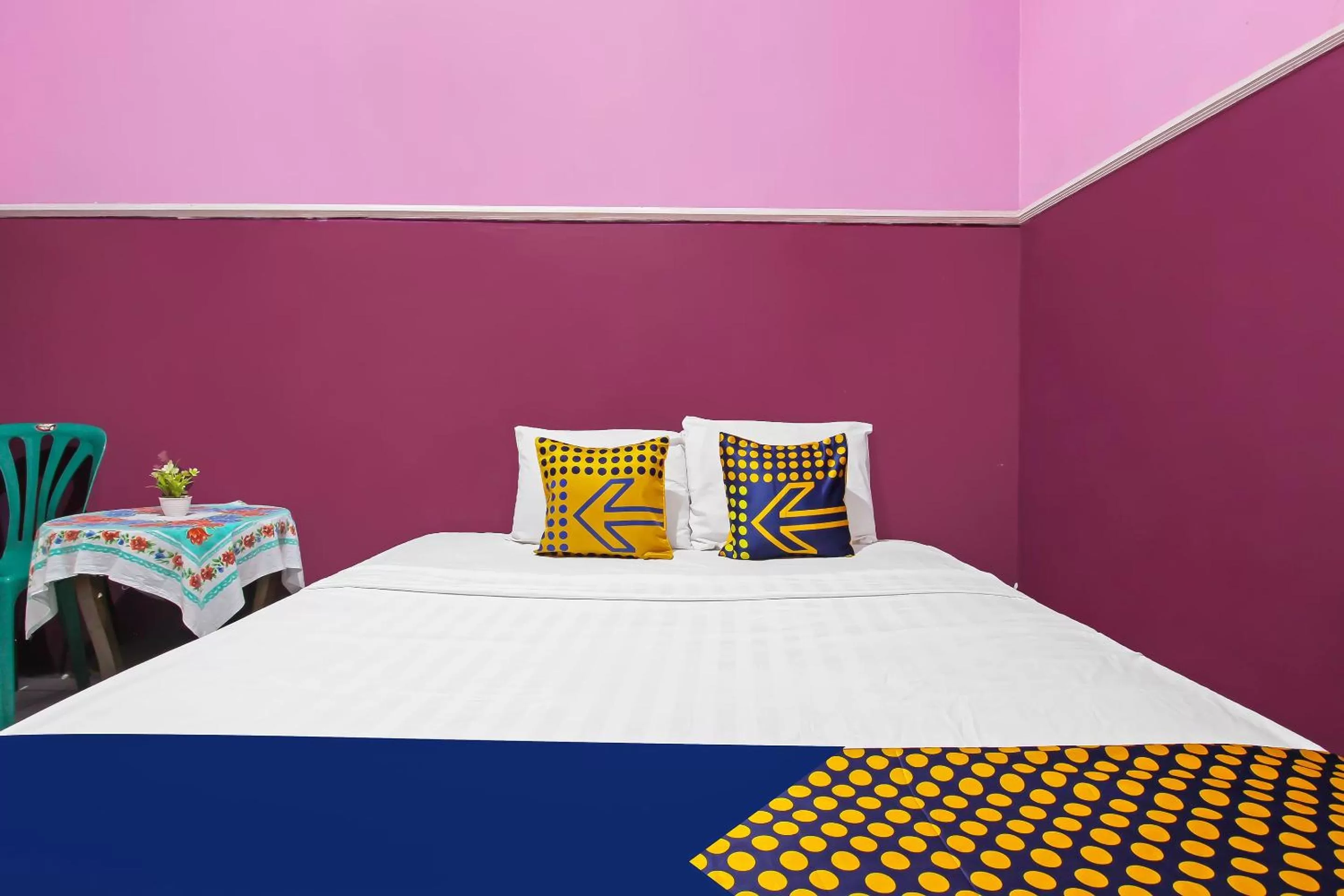 Bedroom, Bed in SPOT ON 91911 Rejeki Homestay Syariah Malioboro