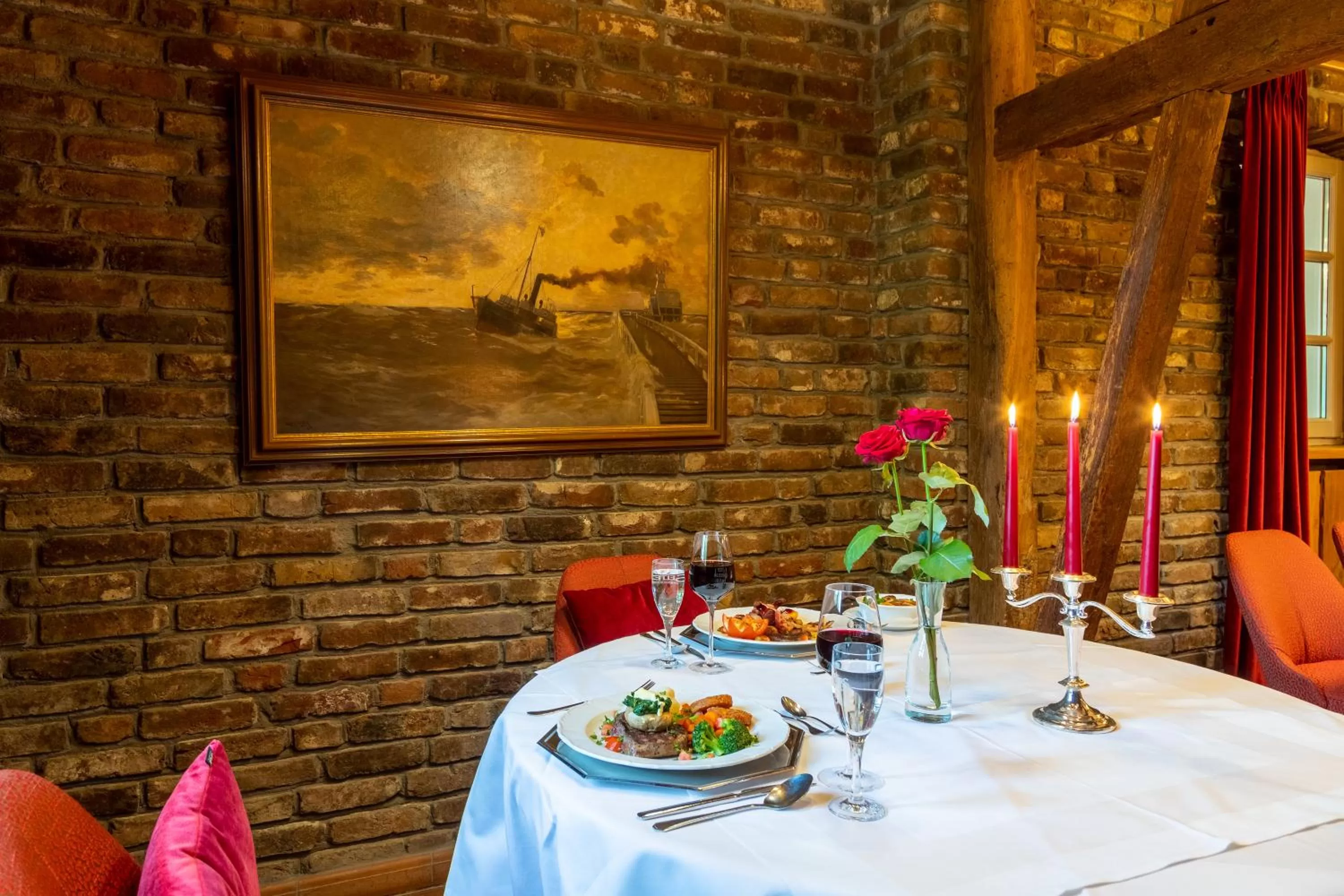 Restaurant/places to eat in Waldhotel Eskeshof