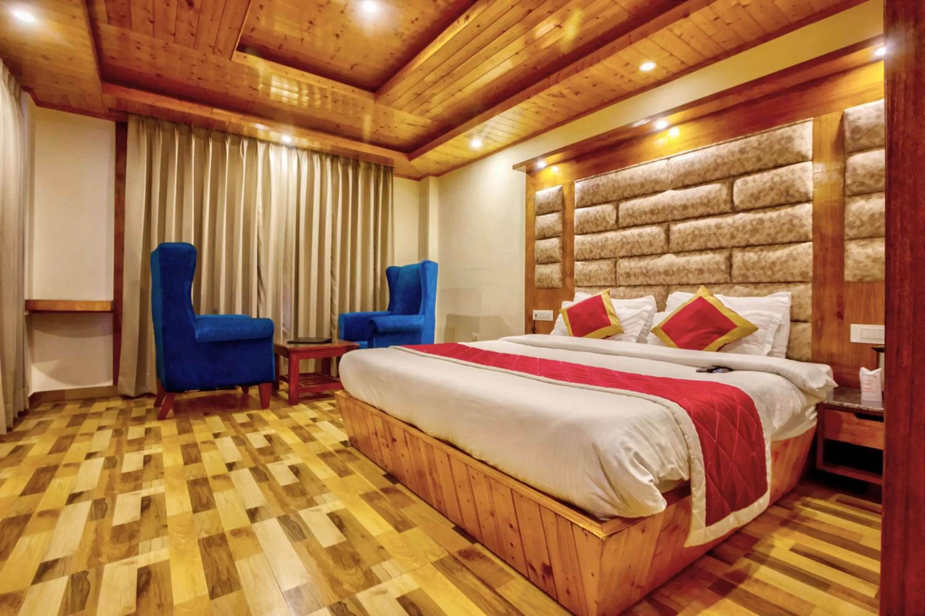 Photo of the whole room, Bed in Snow City's Montana Blues Resort Manali - Heated & Air-Cooled Stay