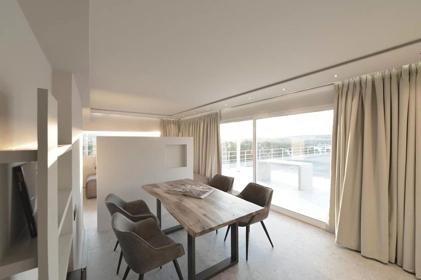 Balcony/Terrace in King Saron Hotel Resort