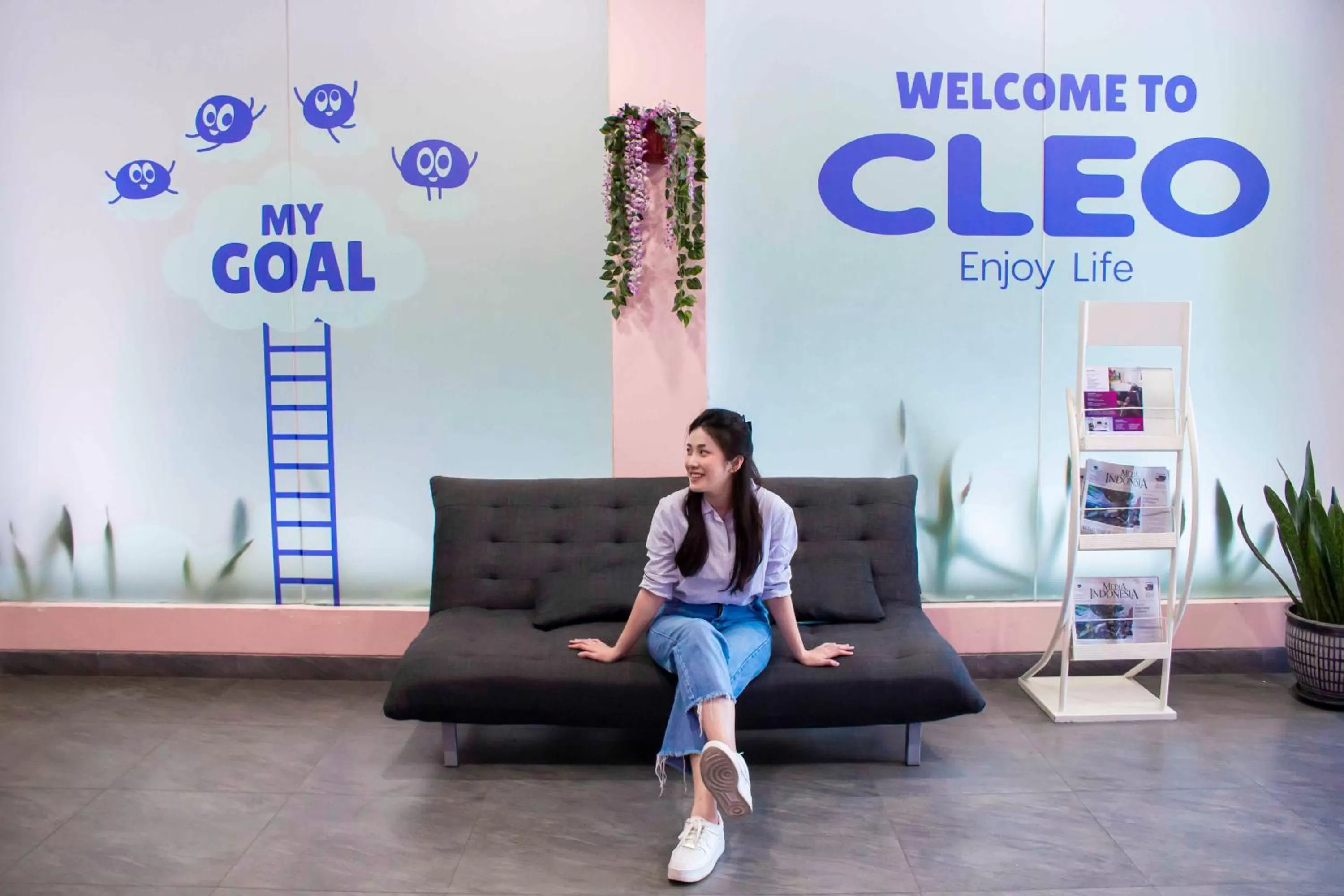 Seating area in Cleo Hotel Basuki Rahmat