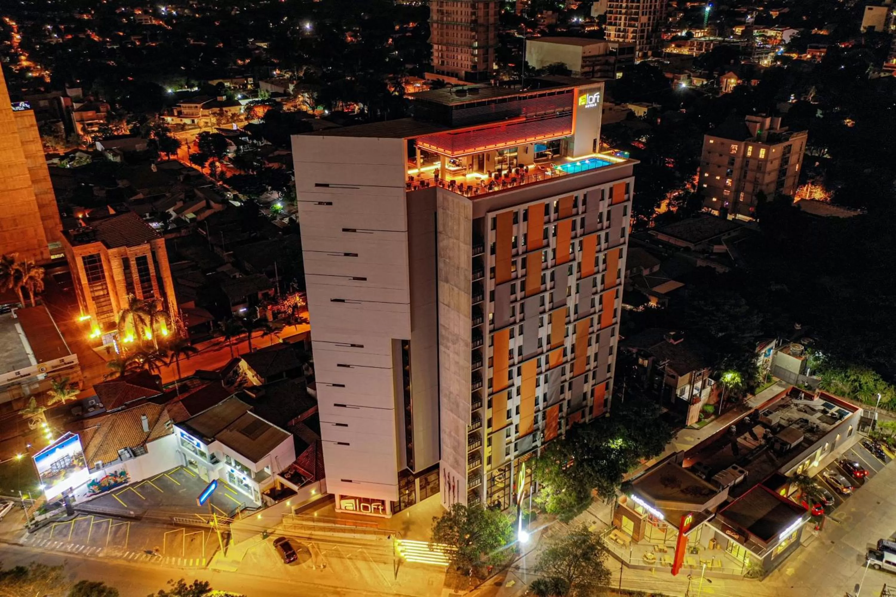 Property building in Aloft Asuncion