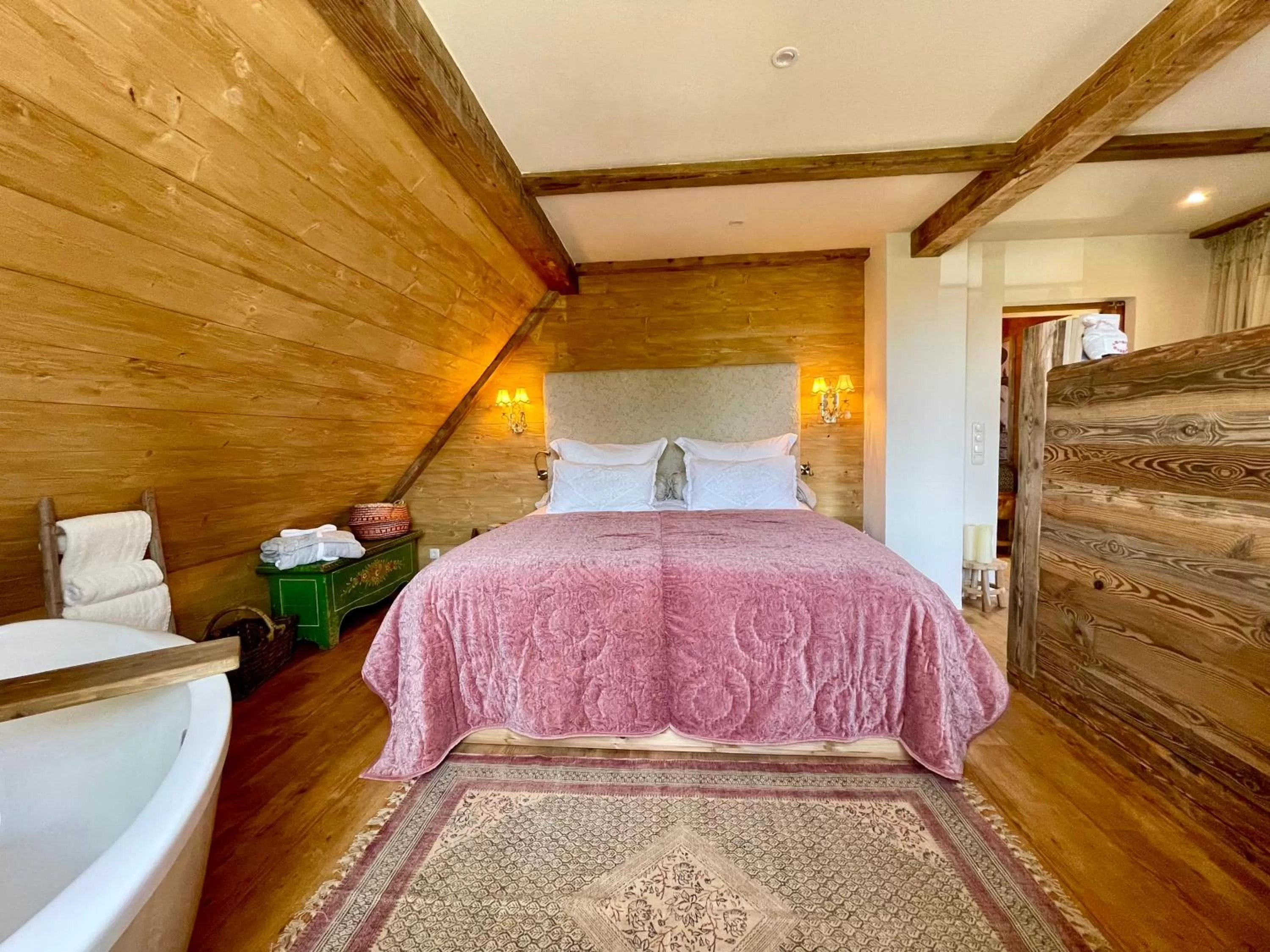 Bedroom, Bed in Weißt Du noch - Gästehäuser & Suiten