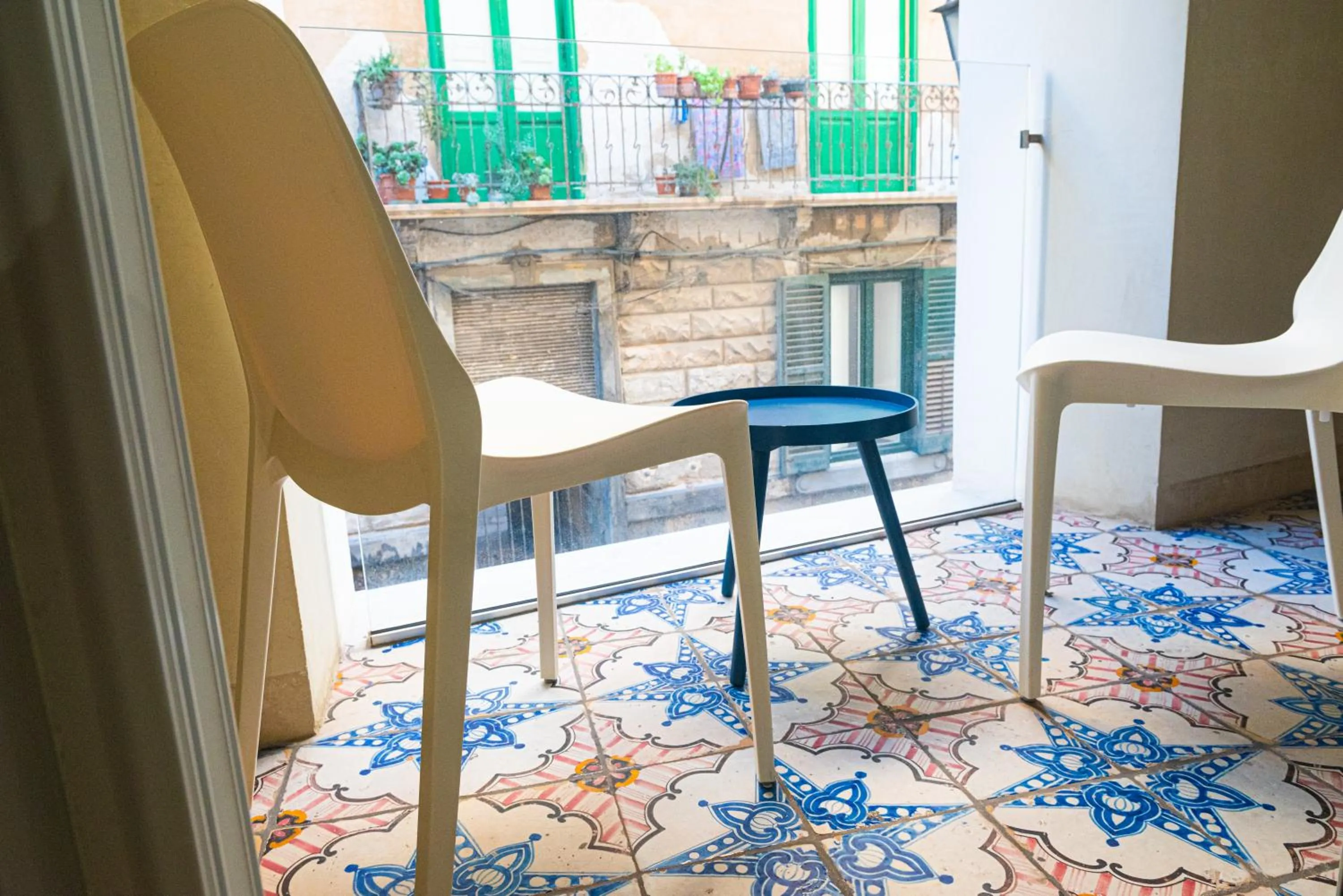 Balcony/Terrace in ZIBIBBO SUITES & ROOMS - Aparthotel in Centro Storico a Trapani