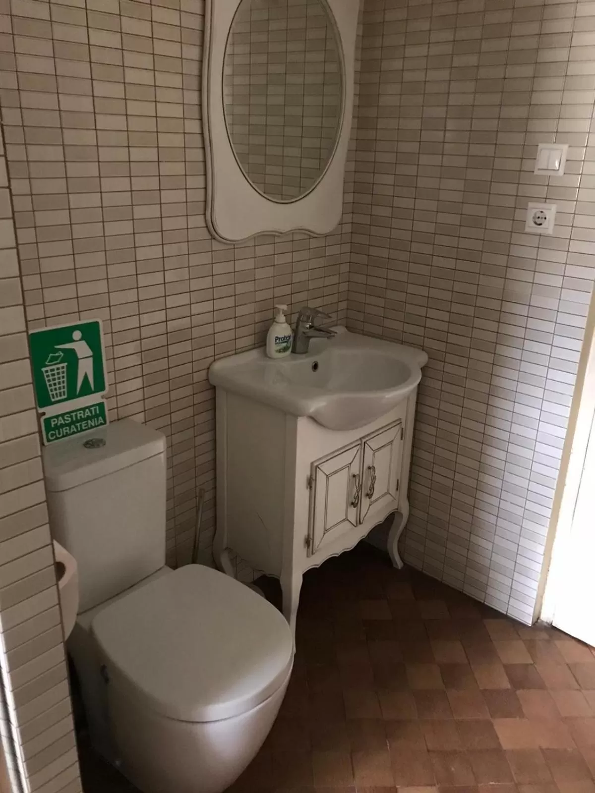 Bathroom in George&Dragon Rooms