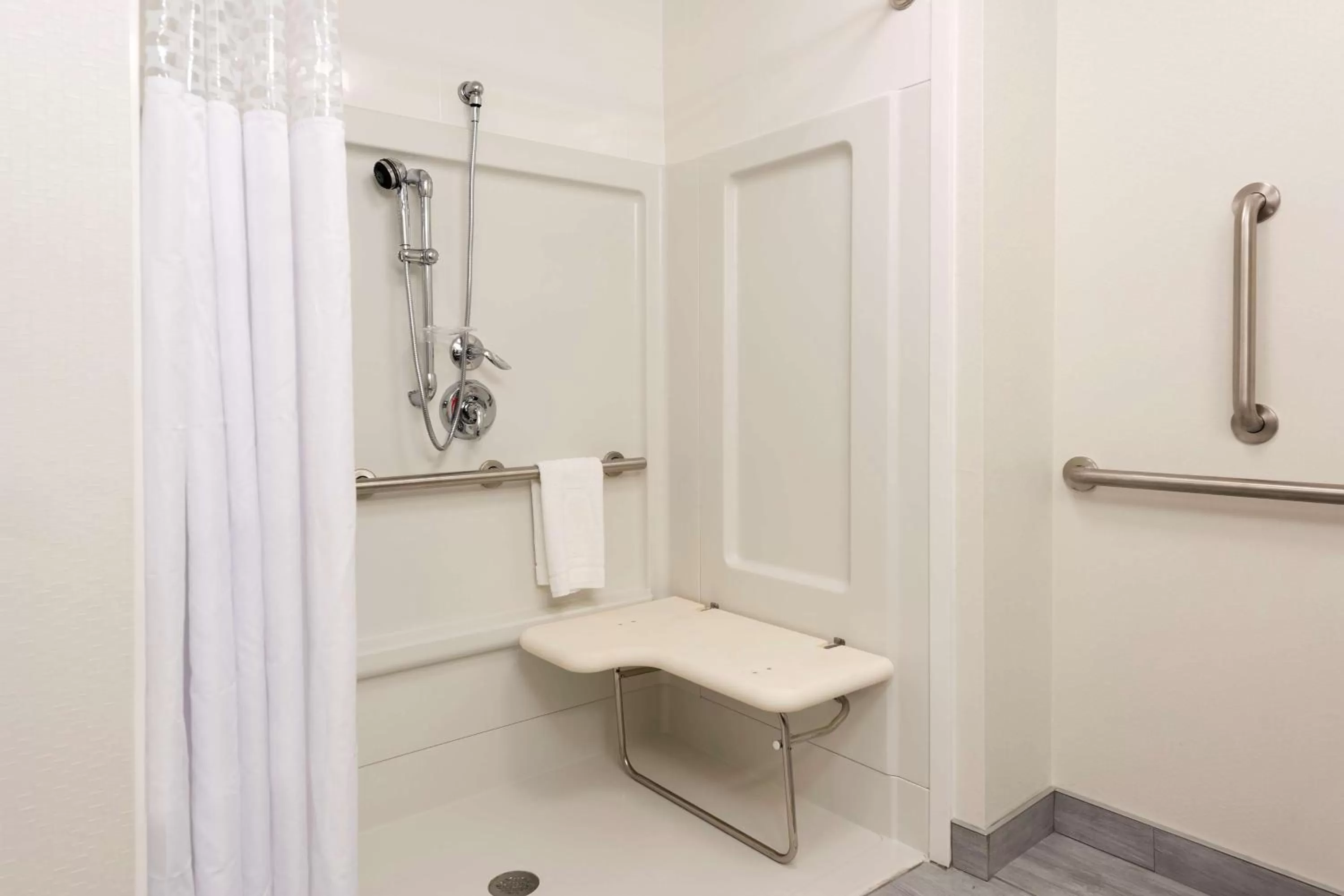 Bathroom in Hampton Inn & Suites West Lafayette, In