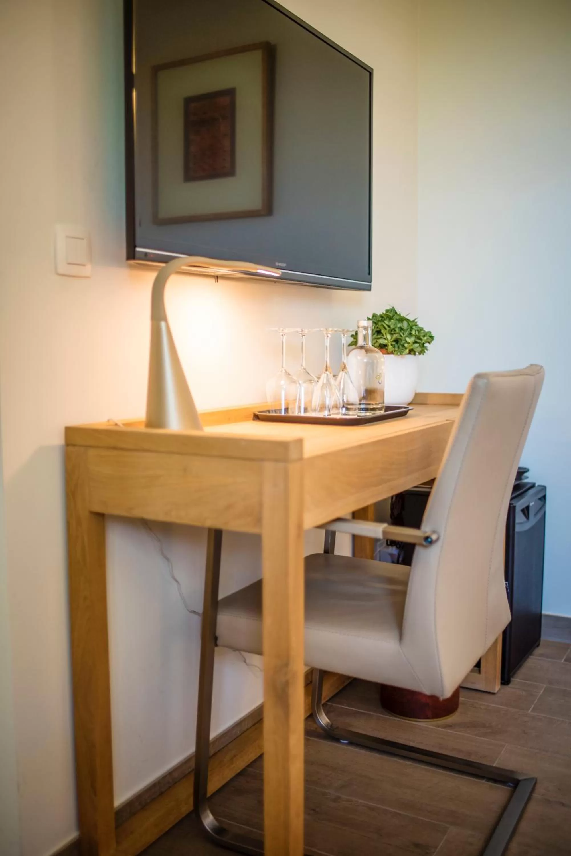 TV and multimedia, TV/Entertainment Center in Aquarand