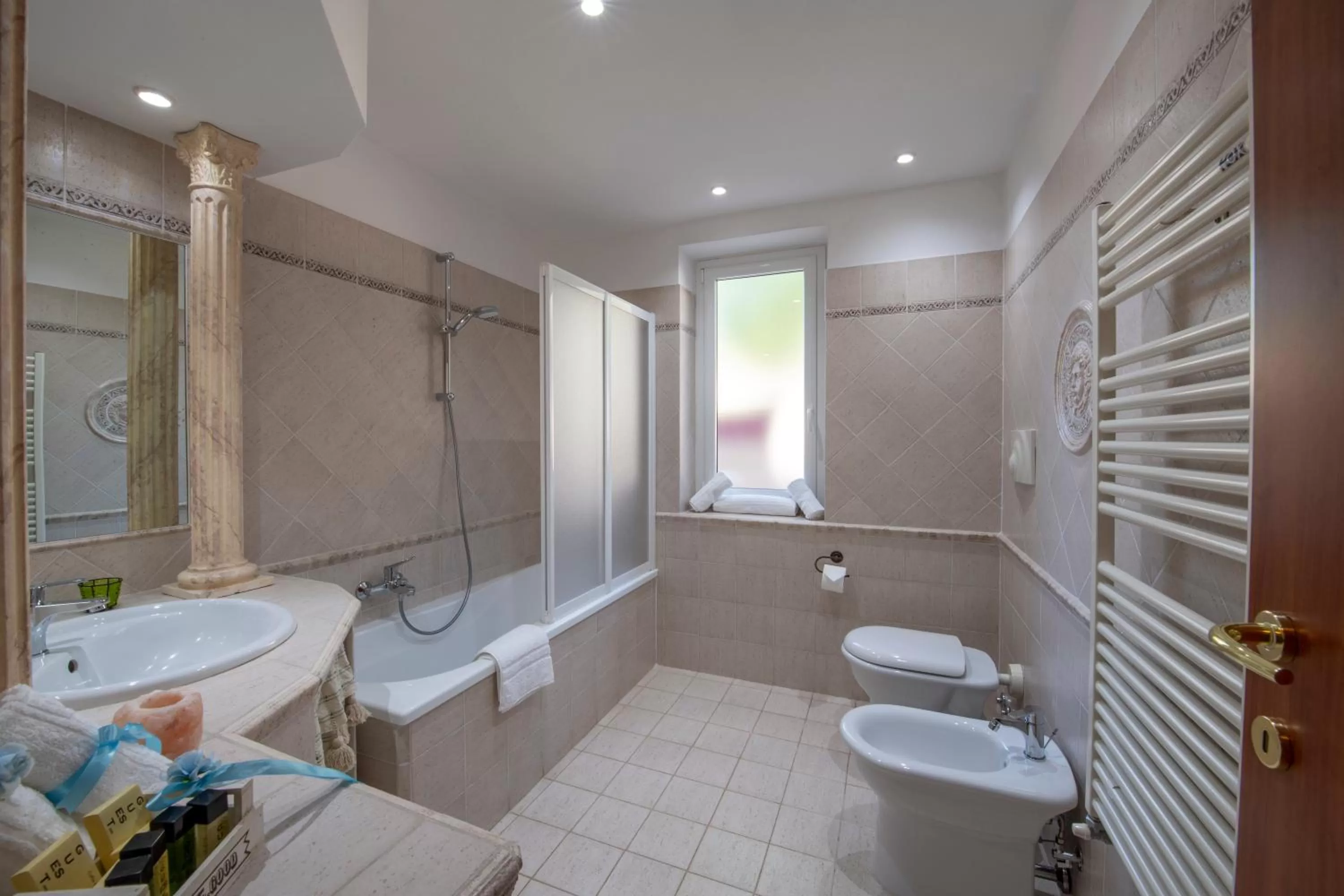 Bathroom in B&B Roman Country Villa