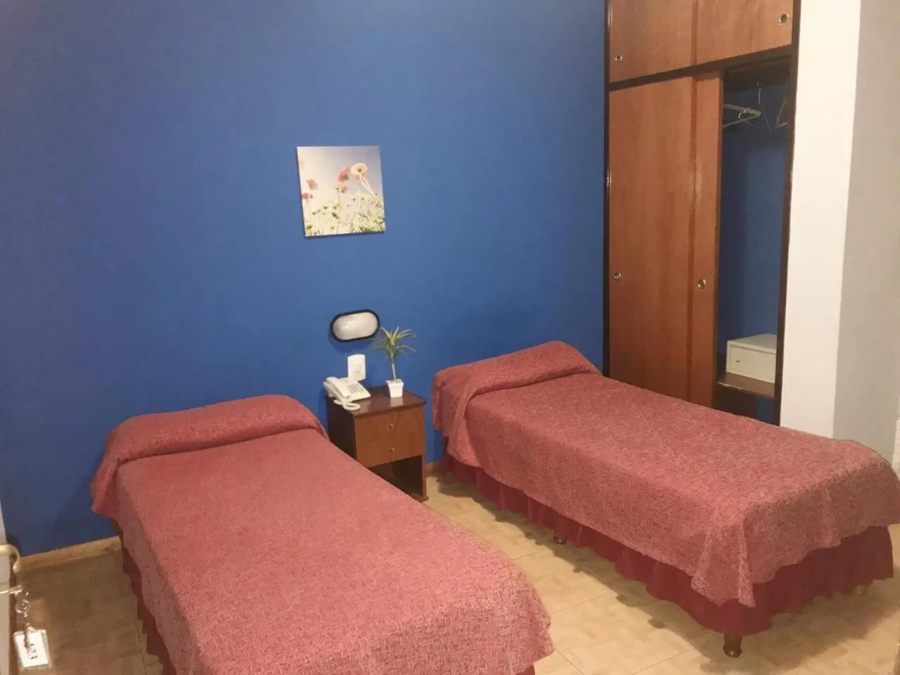 Photo of the whole room, Bed in Hotel Alcazar