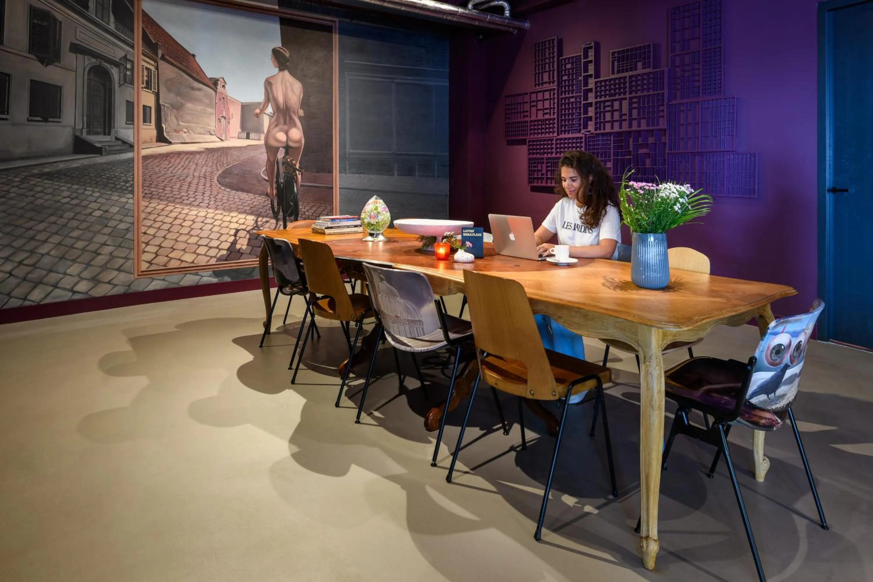 Seating area in Stayokay Hostel Utrecht Centrum