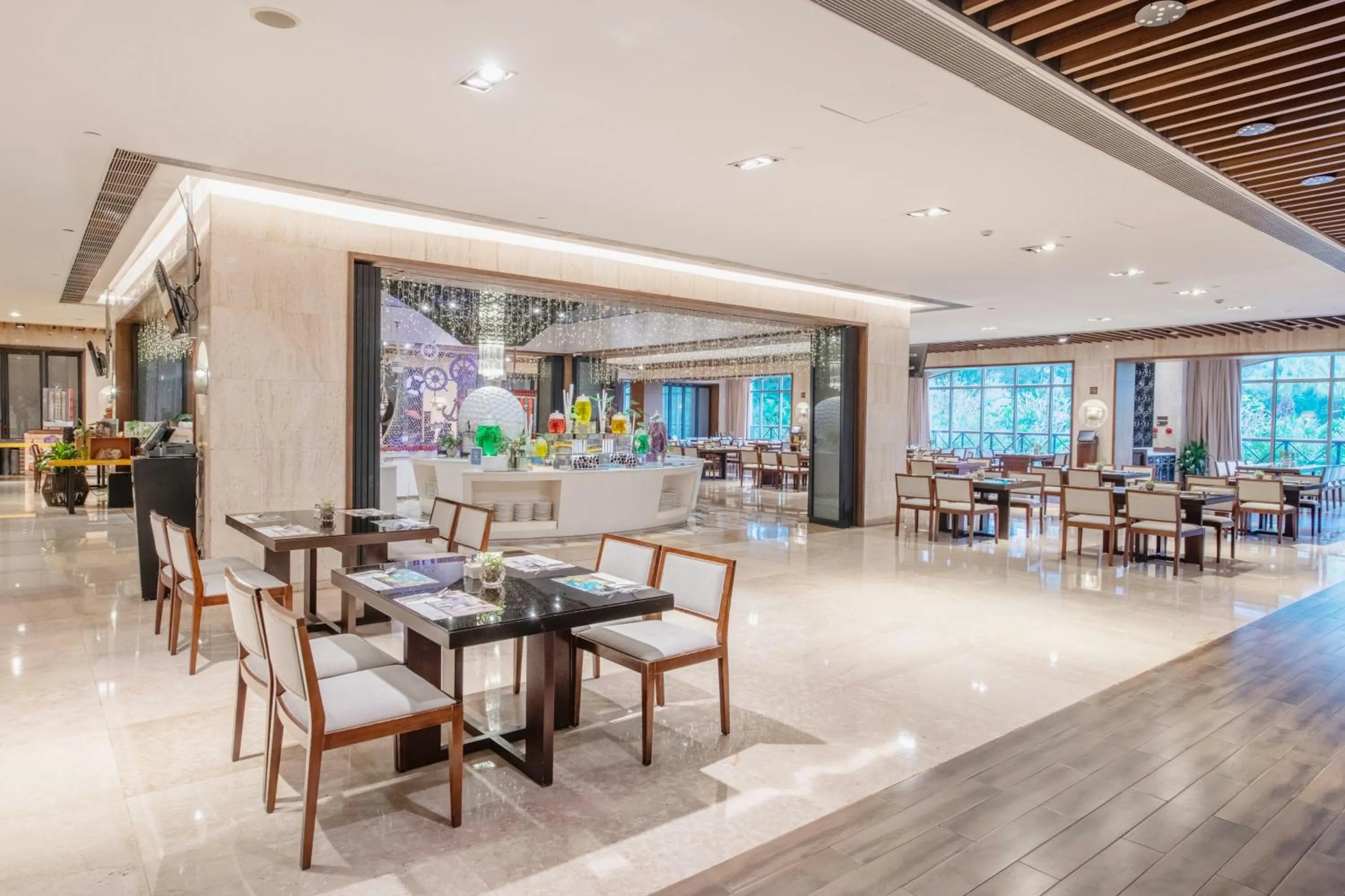 Restaurant/places to eat in Mission Hills Hotel Resorts Dongguan