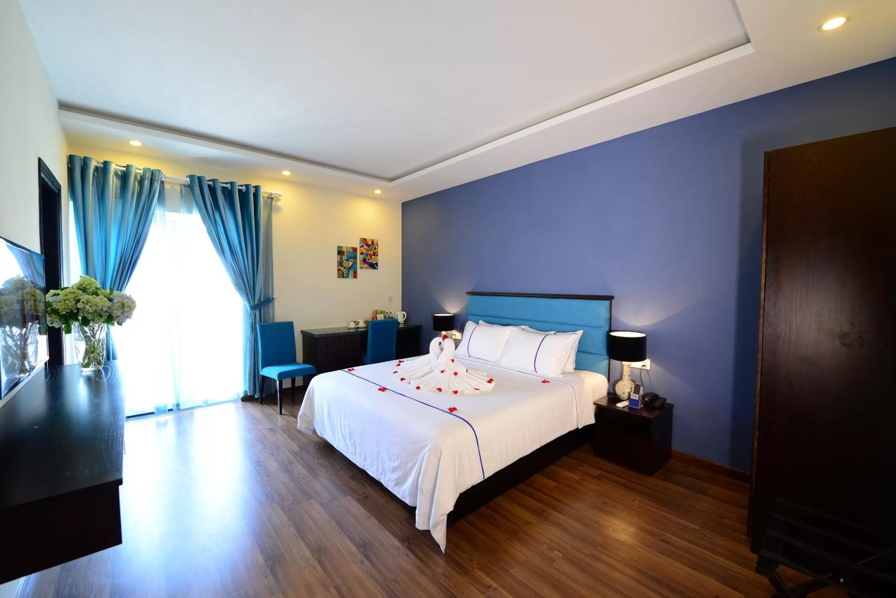 Bedroom, Bed in TTC Hotel - Hoi An