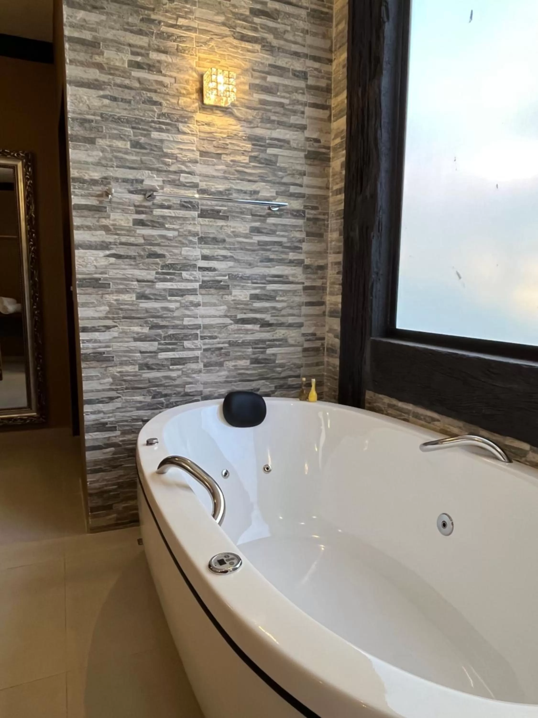 Hot Tub in Pousada Dona Bendita