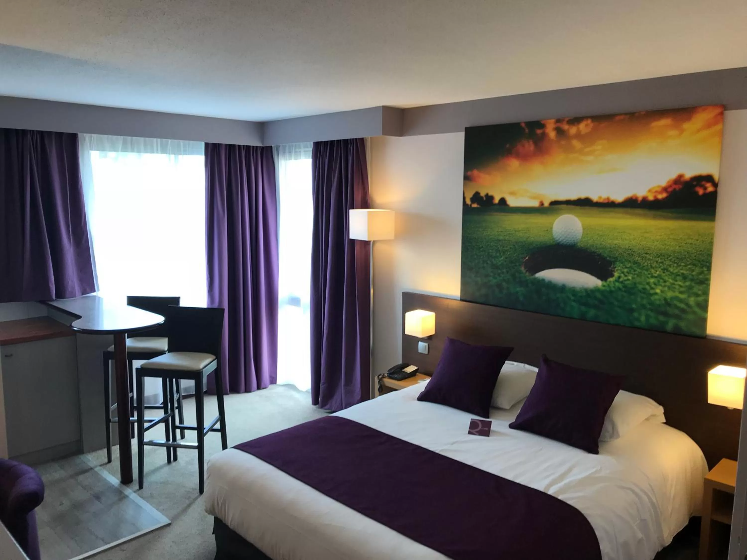Photo of the whole room, Bed in Mercure Toulouse Aéroport Golf de Seilh