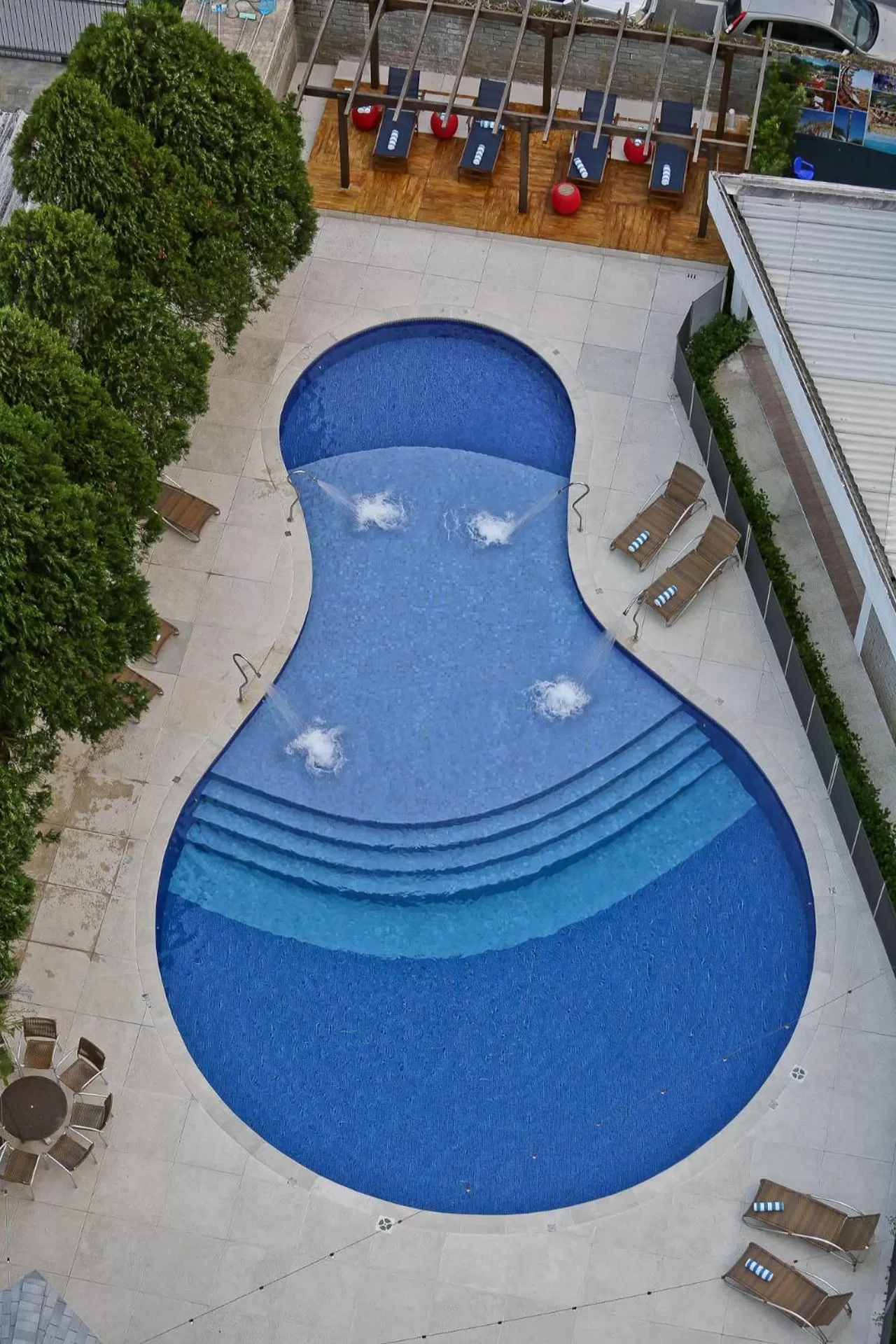 Pool view in Sandri Palace Hotel