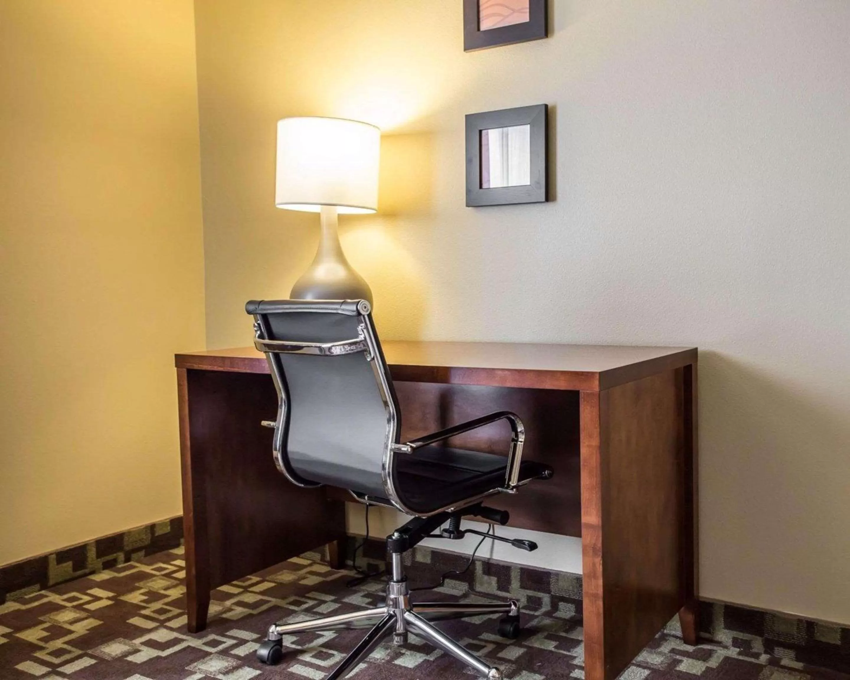 King Suite - Non-Smoking in Comfort Inn & Suites Walterboro I-95