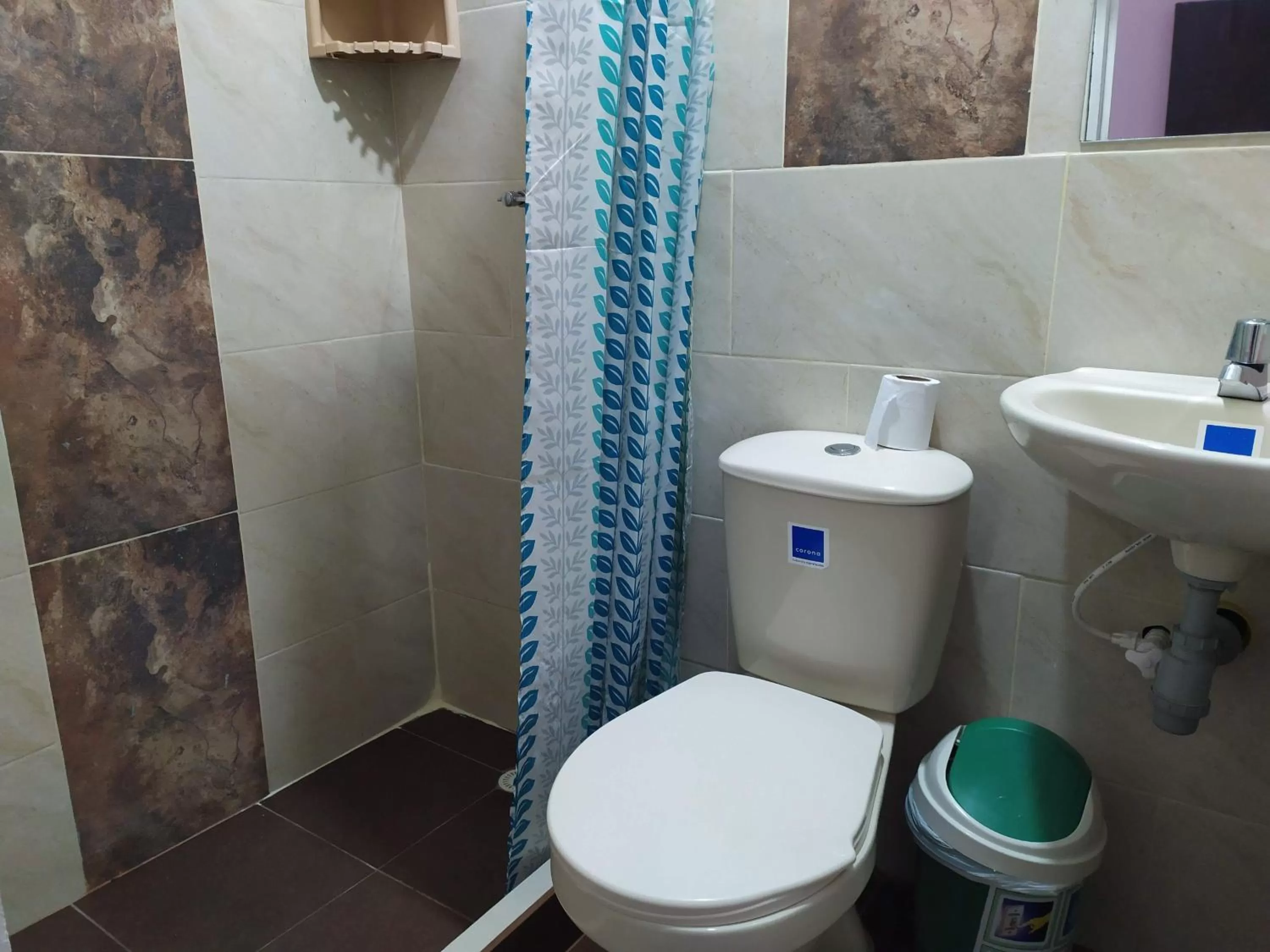 Bathroom in HOTEL LOS ÁNGELES