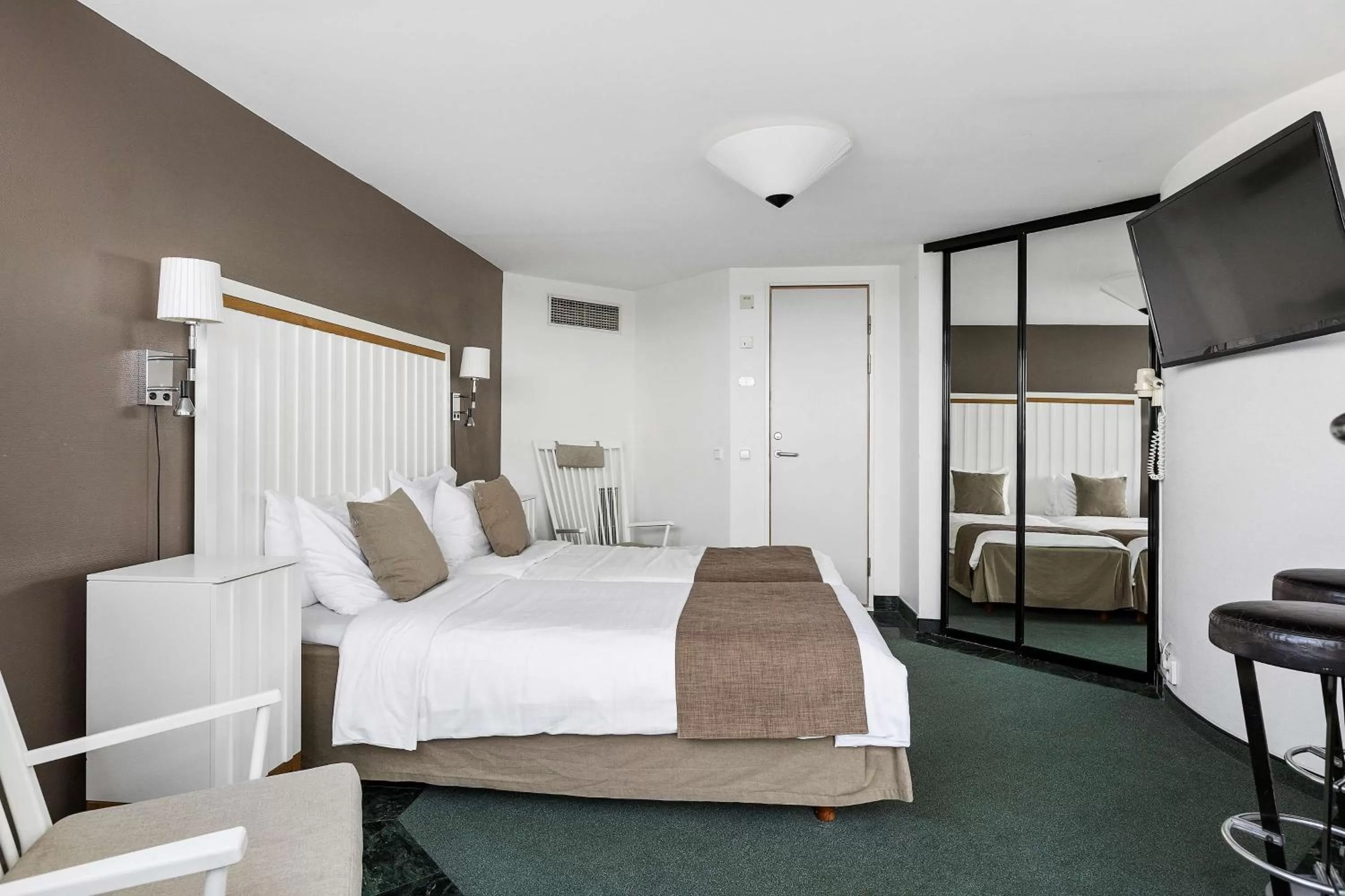 Photo of the whole room, Bed in Best Western Eurostop Orebro