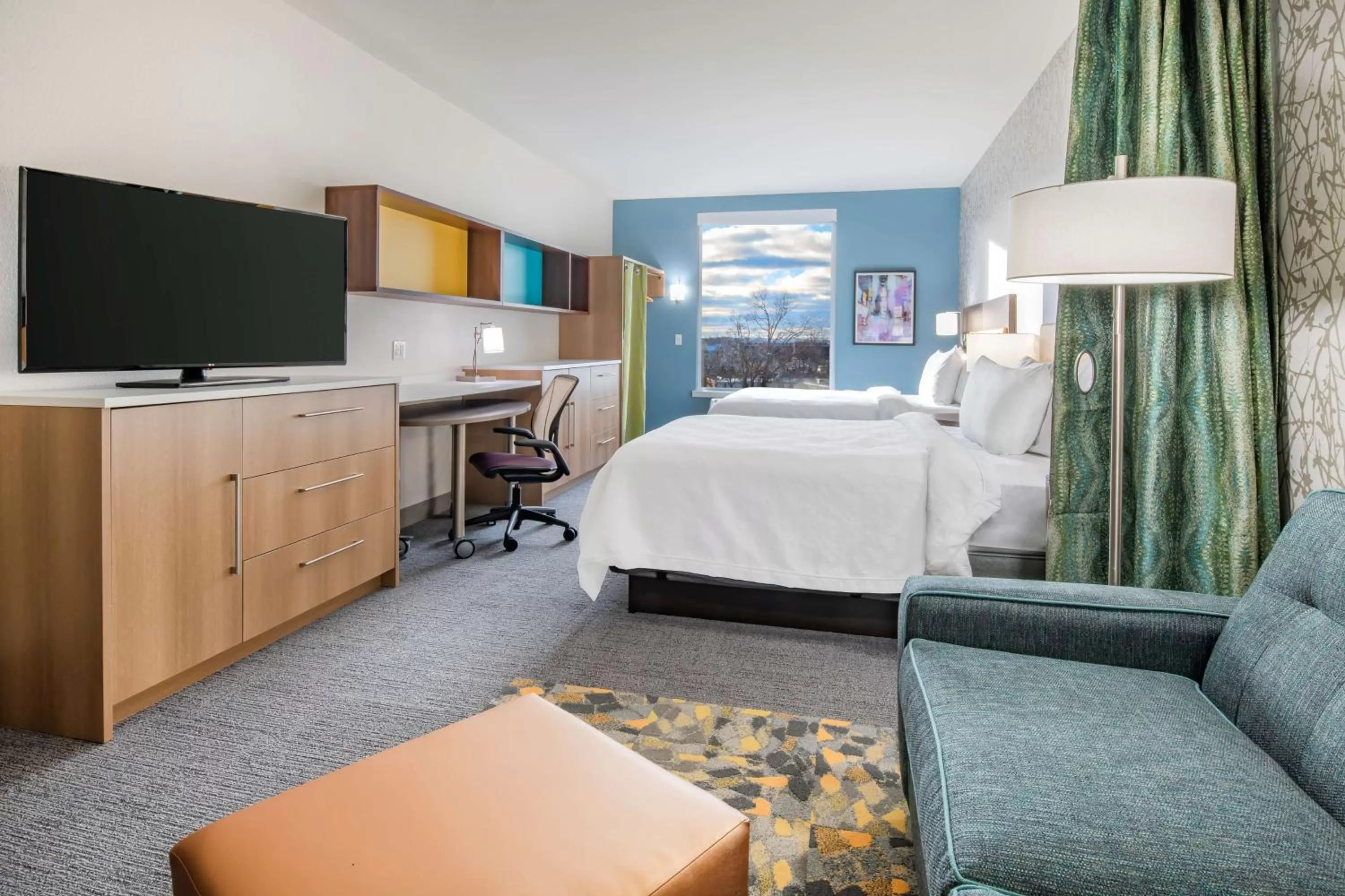 Bedroom, Bed in Home2 Suites By Hilton Wayne, NJ