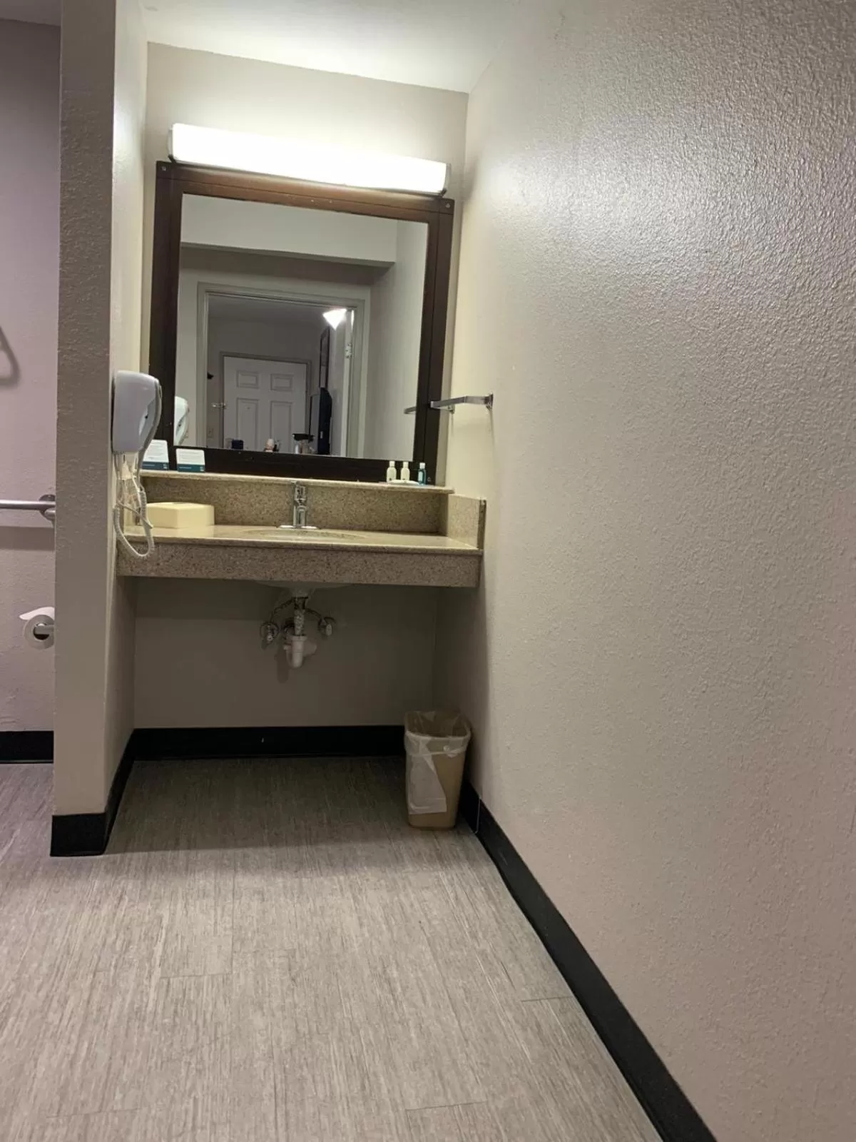 Quality Inn Airport East