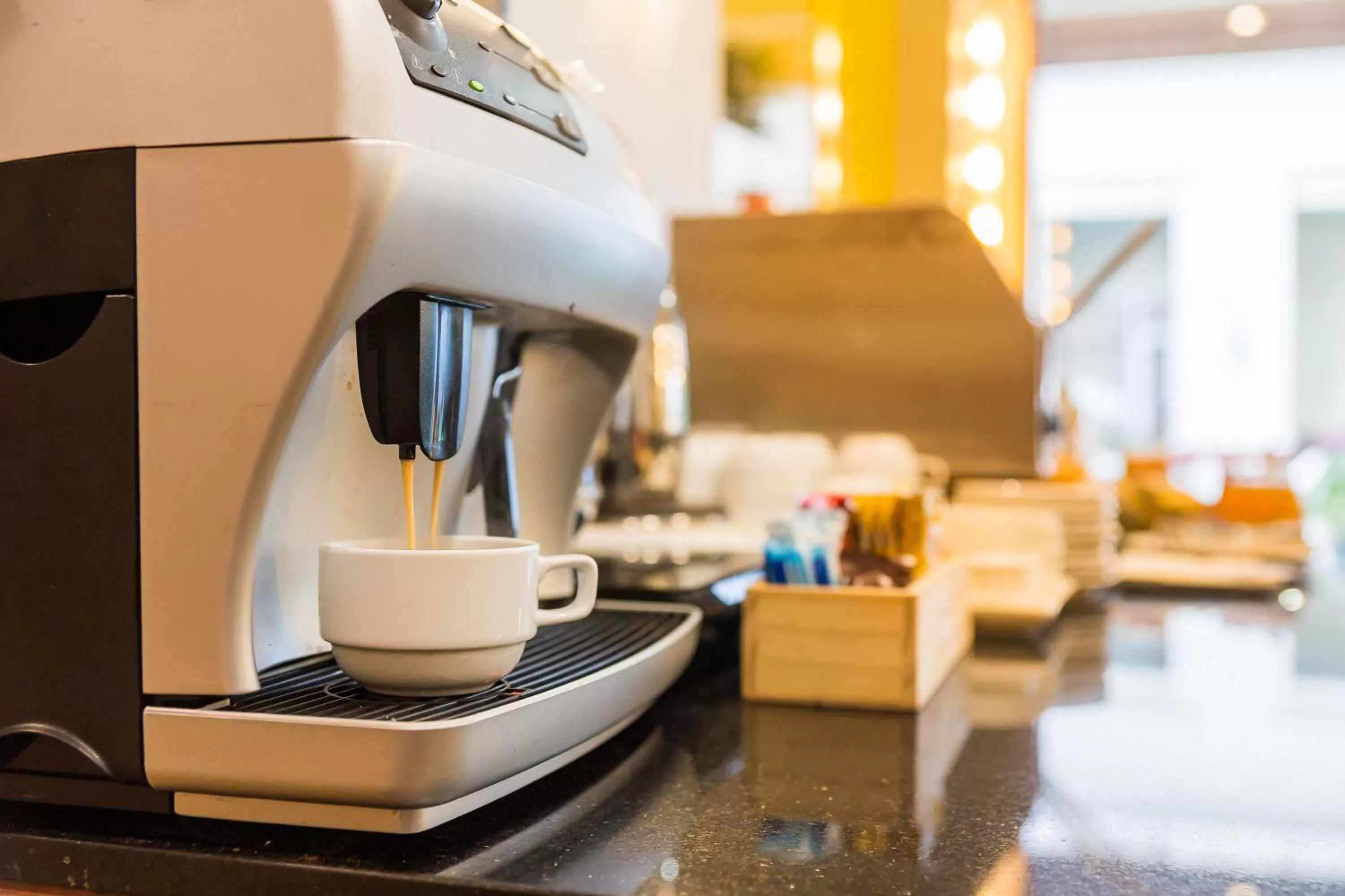 American breakfast in Asoke Residence Sukhumvit by UHG