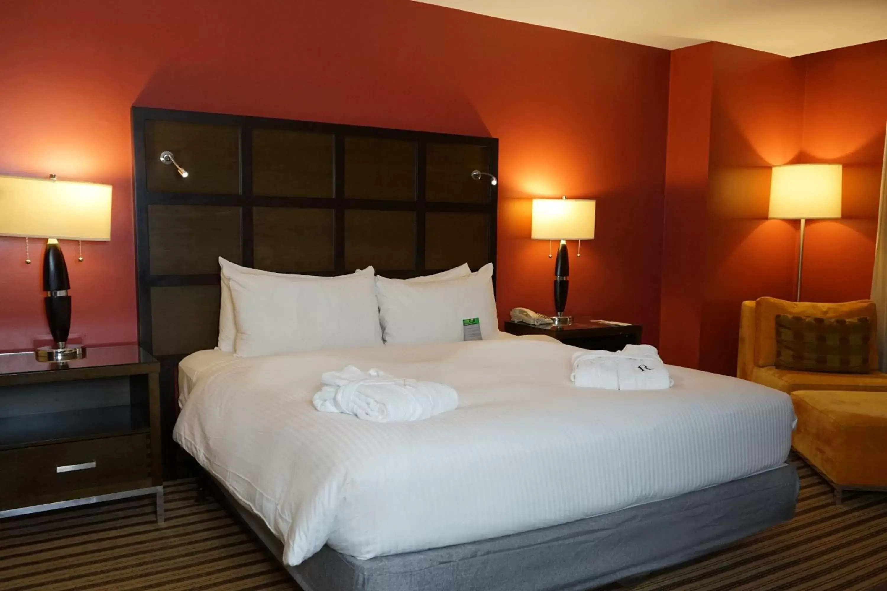 Executive King Suite with City View in Renaissance Caracas La Castellana Hotel Executive King Suite with City View in Renaissance Caracas La Castellana Hotel