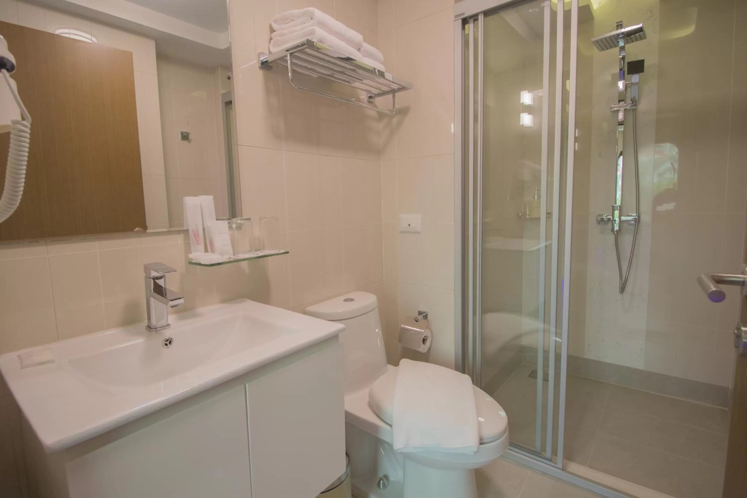 Bathroom in Justice Hotel