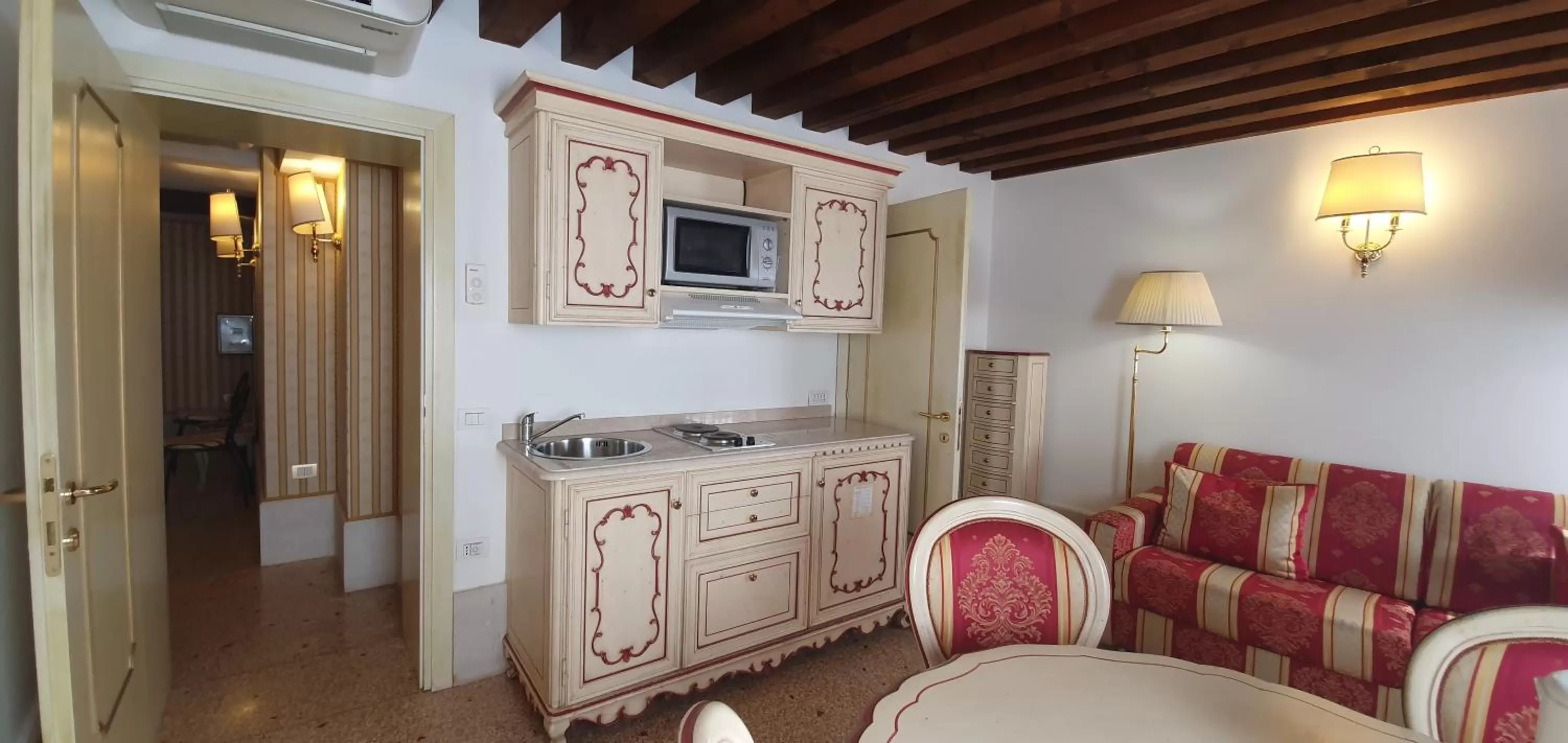Kitchen or kitchenette in Locanda Ca' del Brocchi