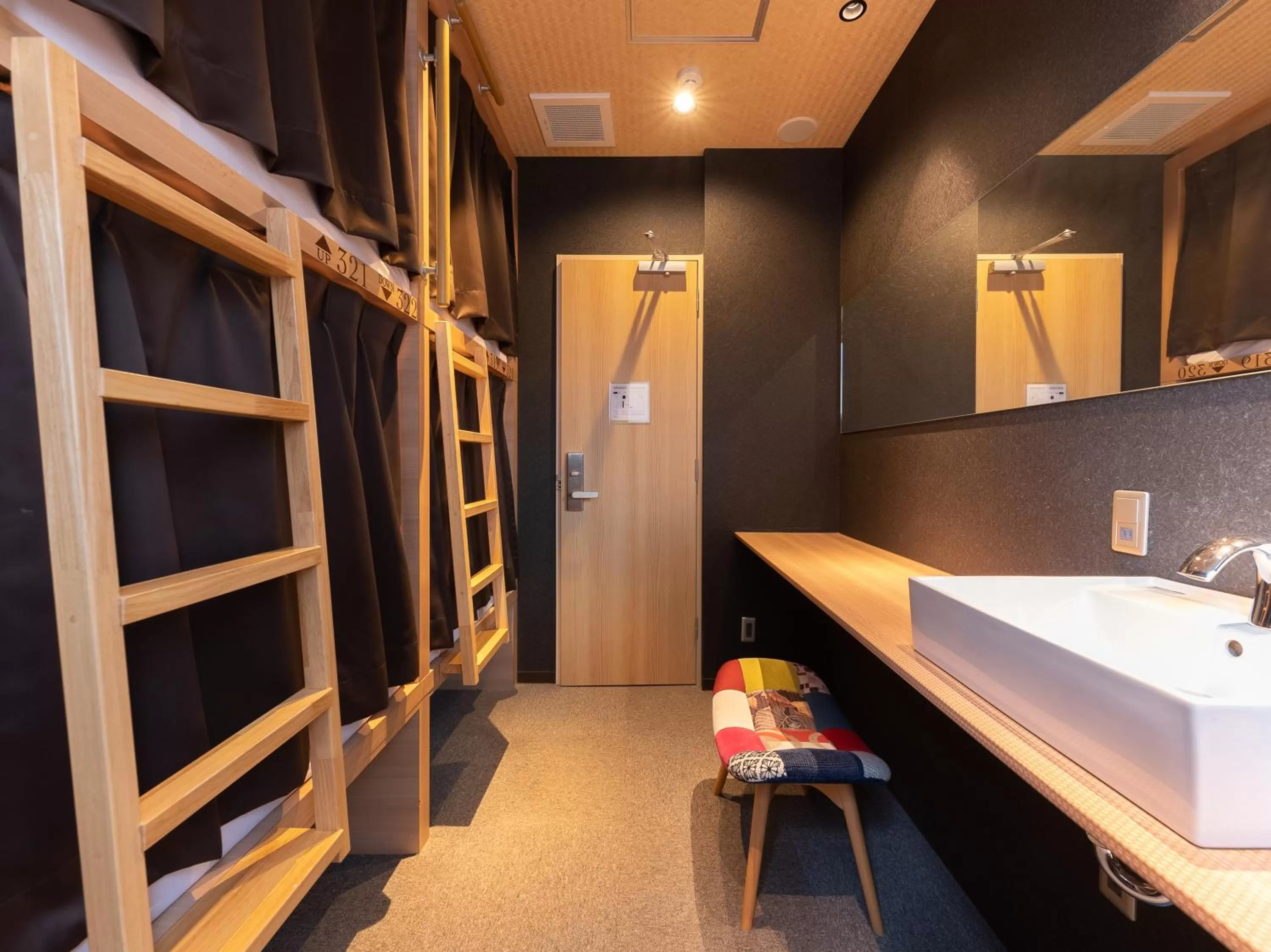 Family Room with Shared Bathroom in Hiromas Hotel Kura