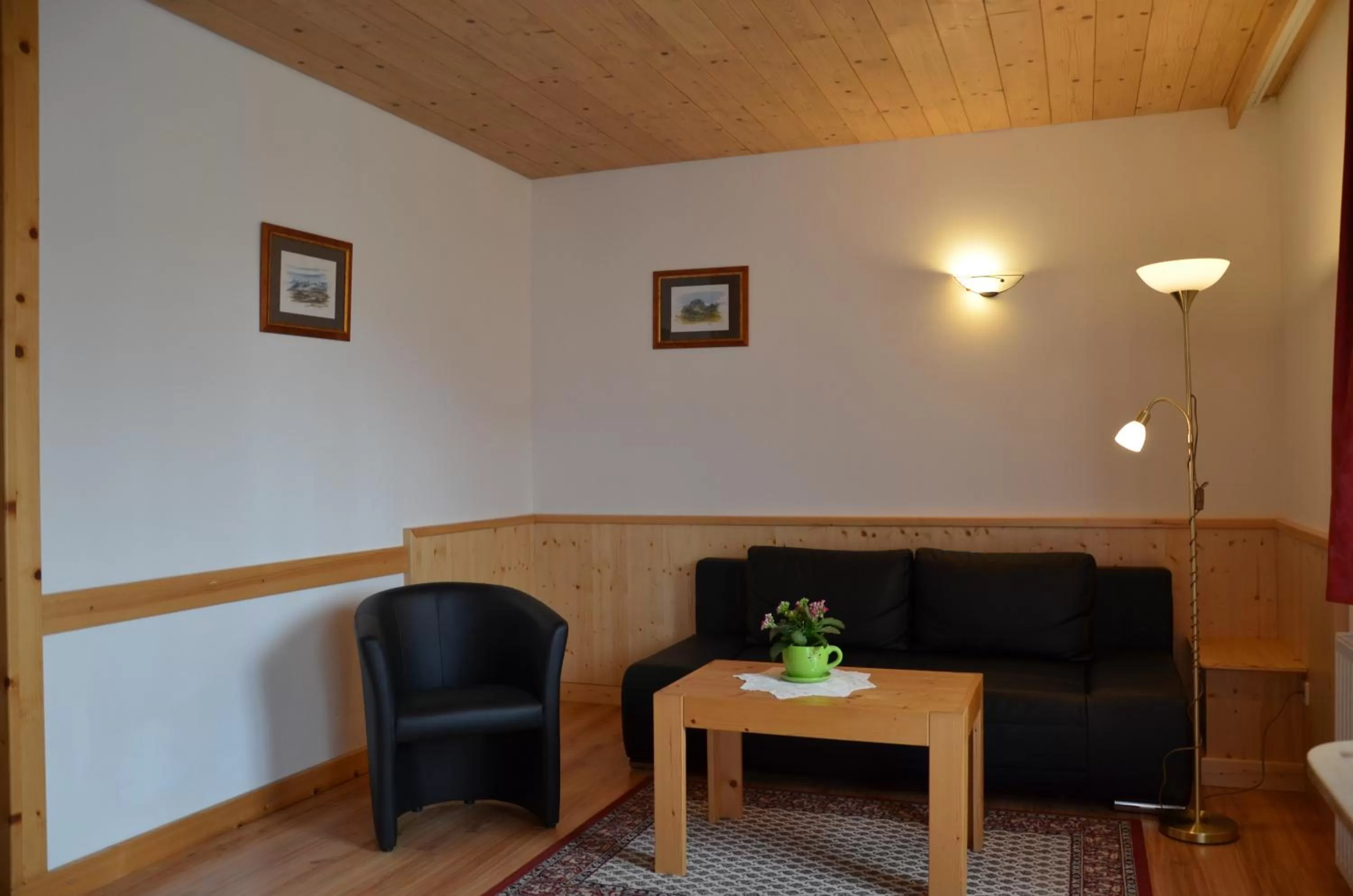 Seating area in Pension zum Schreiner