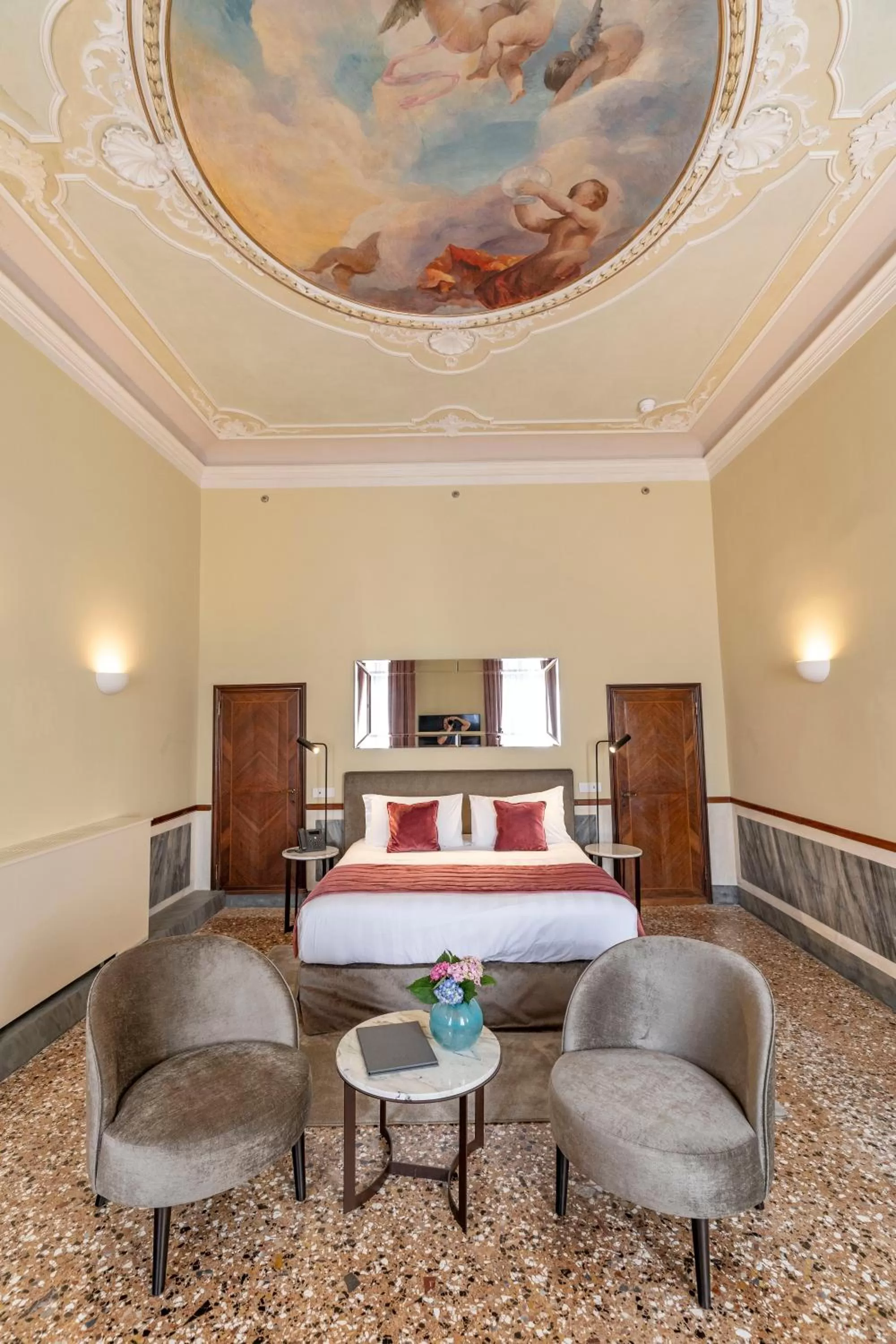 Photo of the whole room, Bed in Palazzo Keller