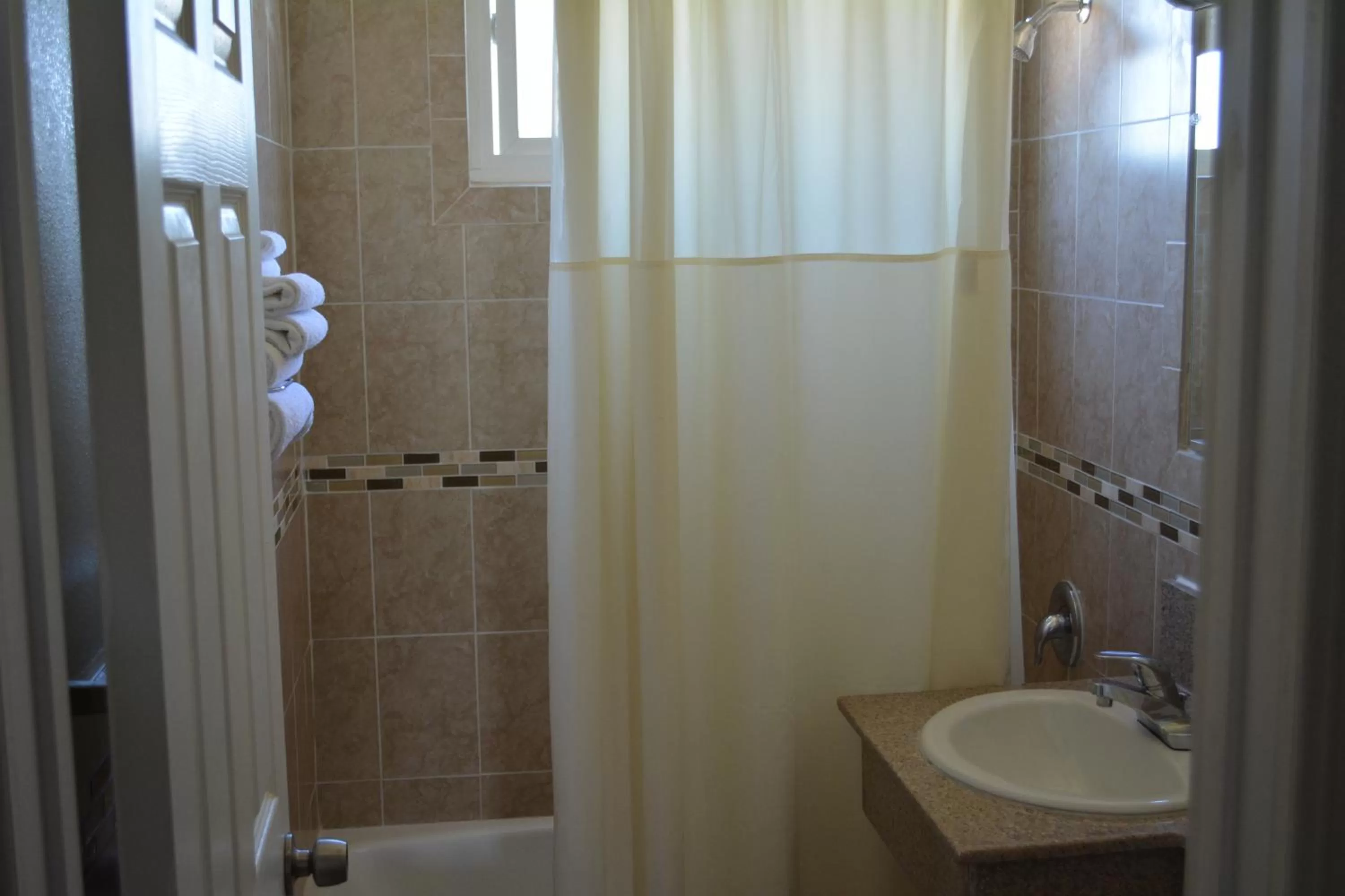 Bathroom in Seaside Motel