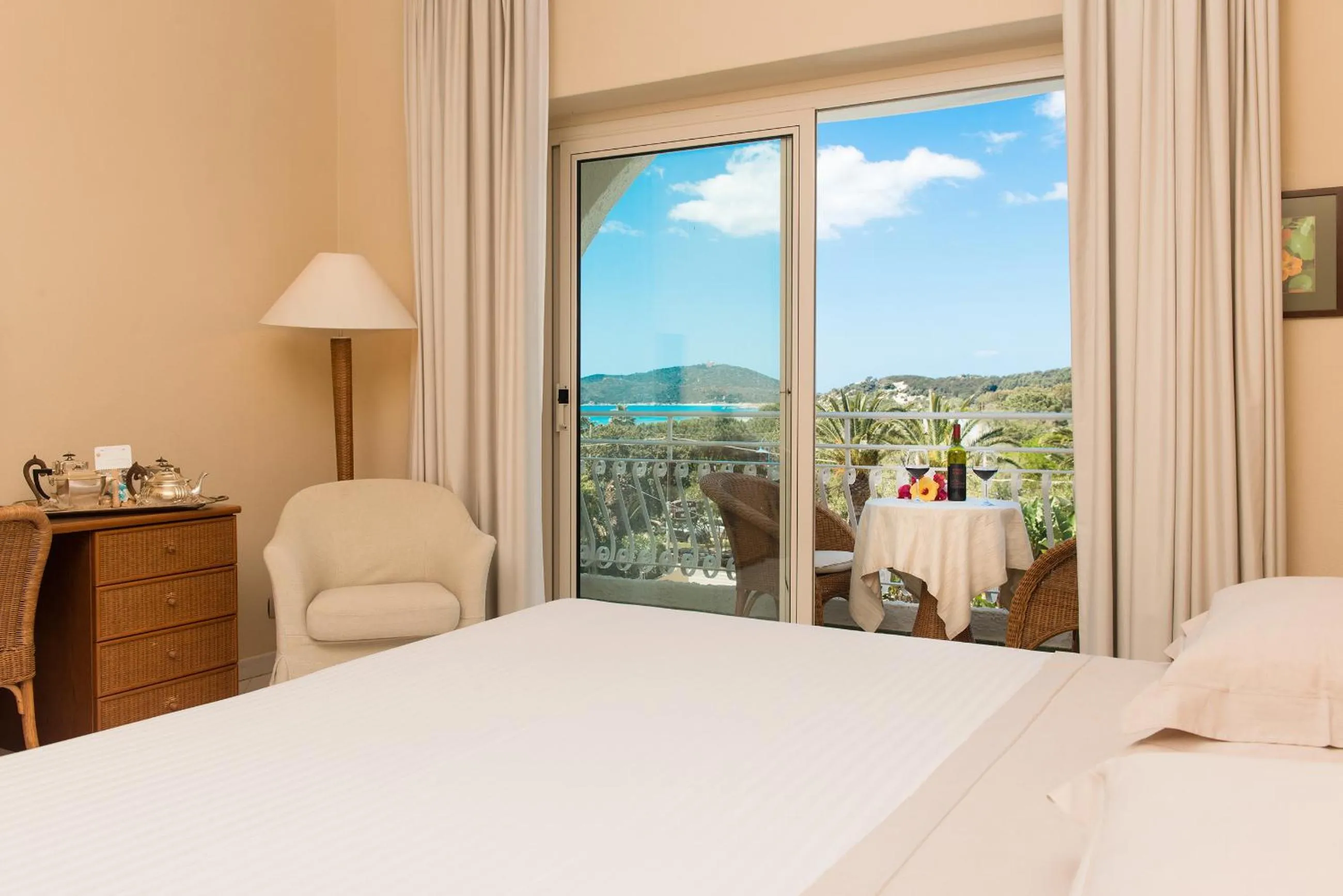 Sea view, Bed in Hotel Simius Playa