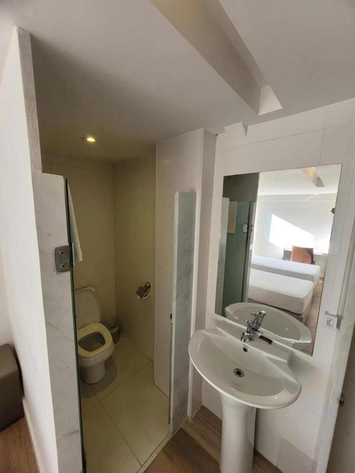 Bedroom, Bathroom in Sant' Martre