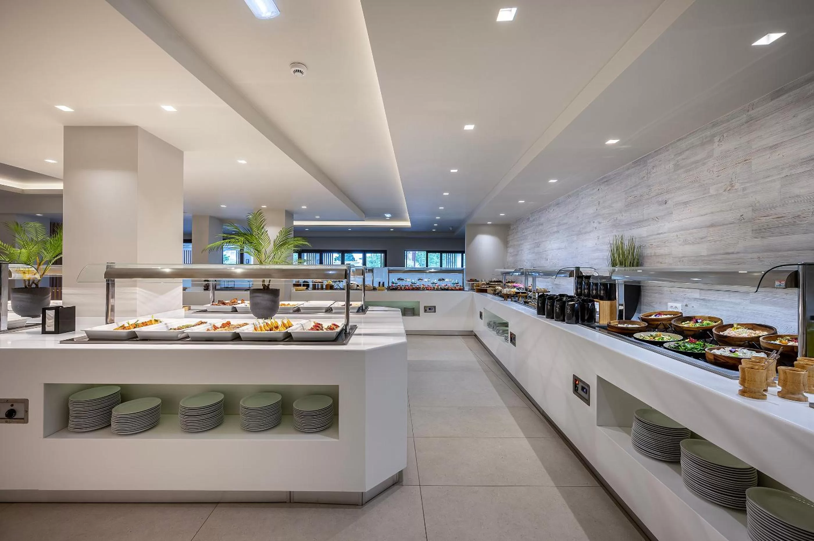 Restaurant/places to eat in Apollon Hotel