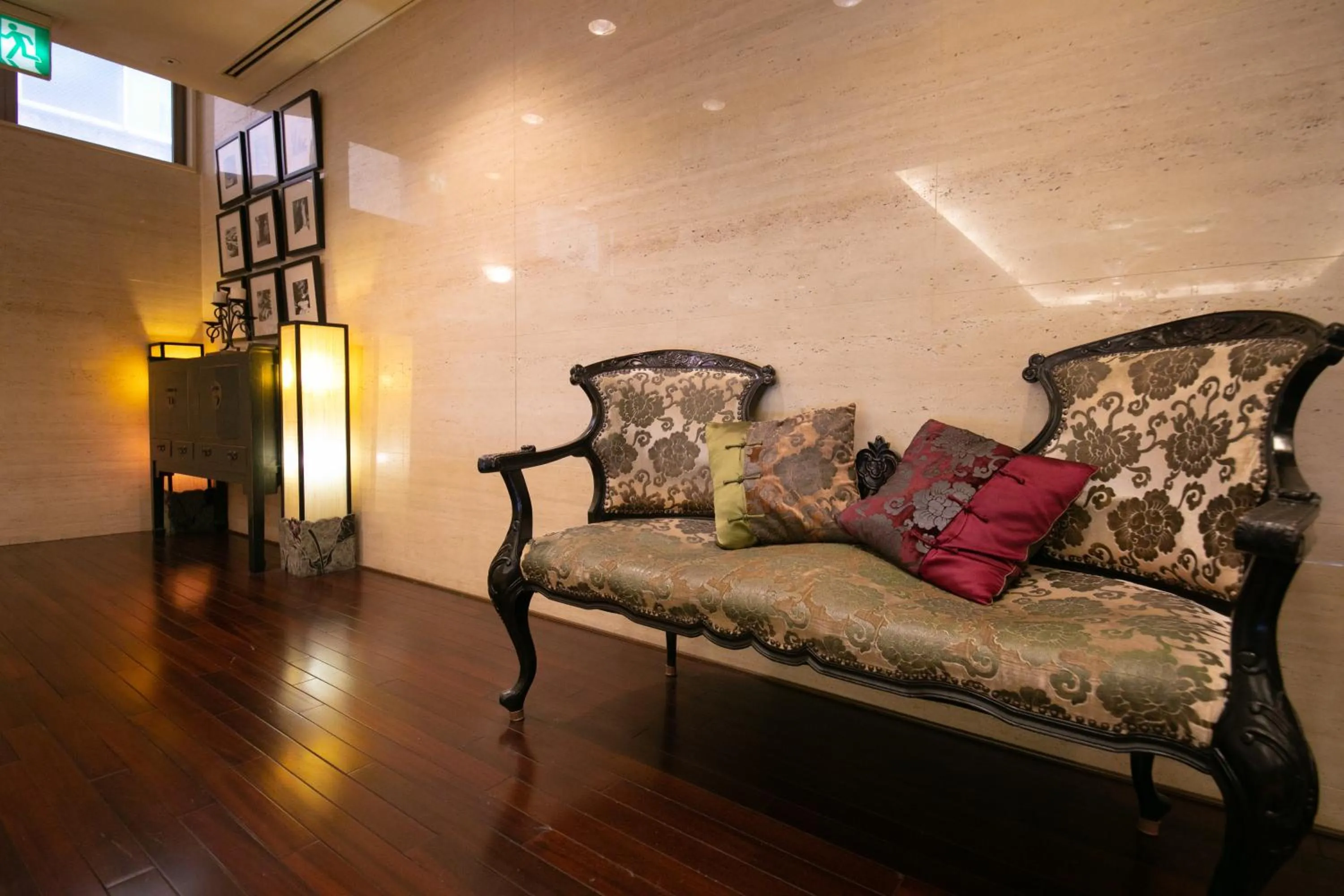 Seating area in Hotel JAL City Nagasaki